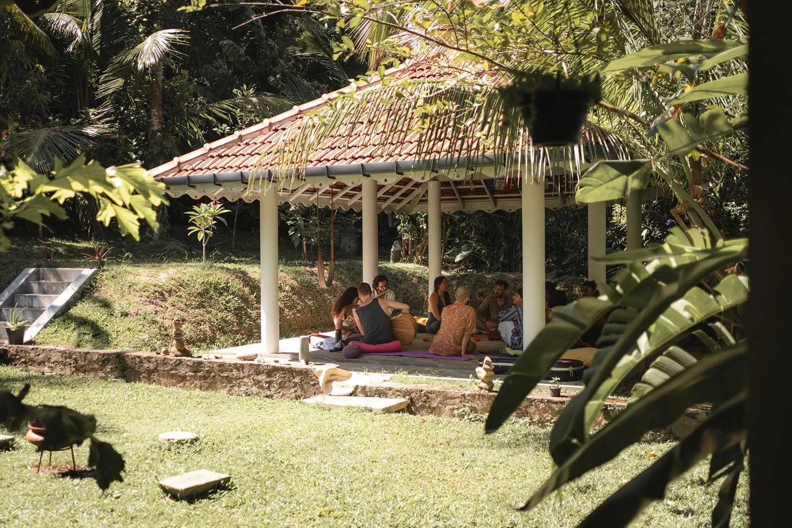 SalaS CIRCLE-2.jpg