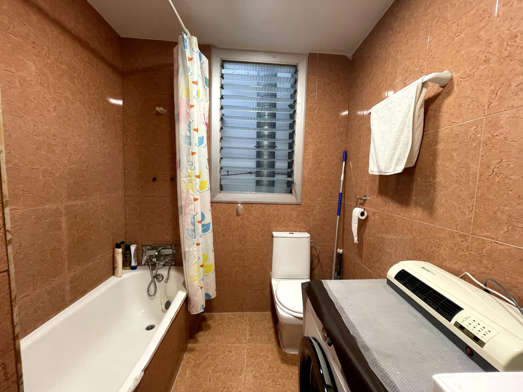 Baño en el piso en Calella