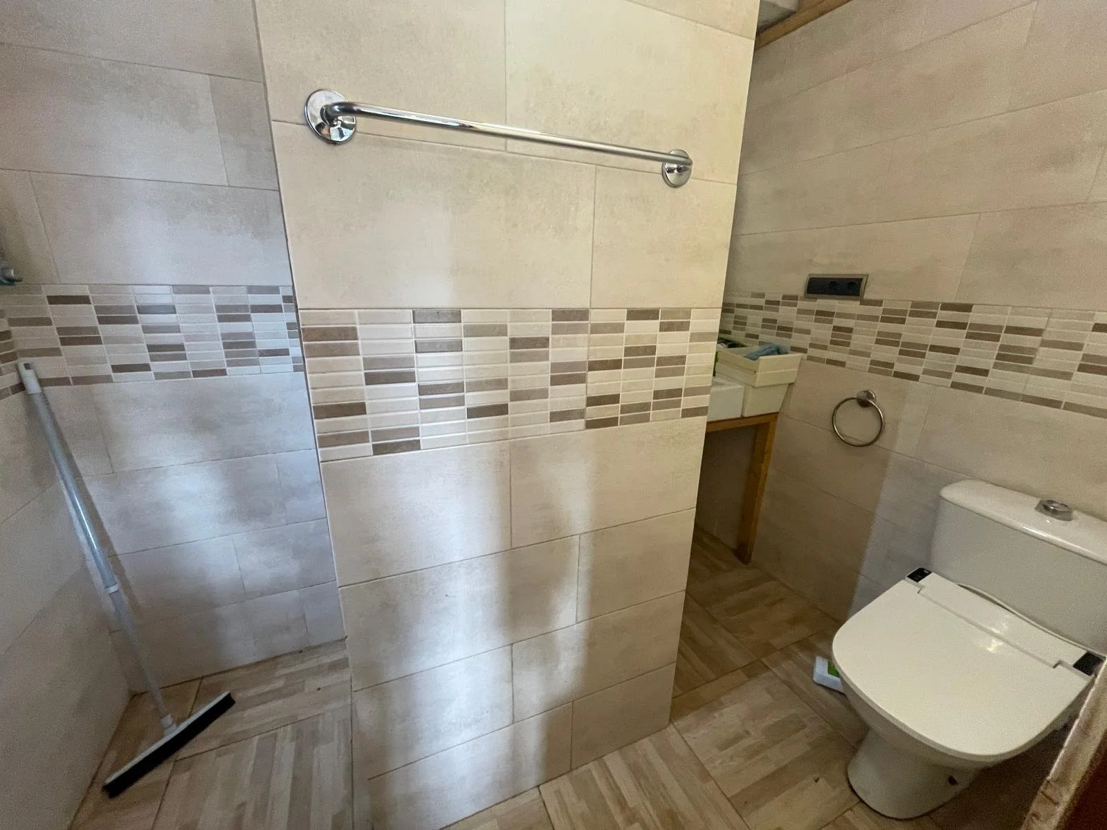 Baño en una casa en Vidreres, venta en Lloret de mar.