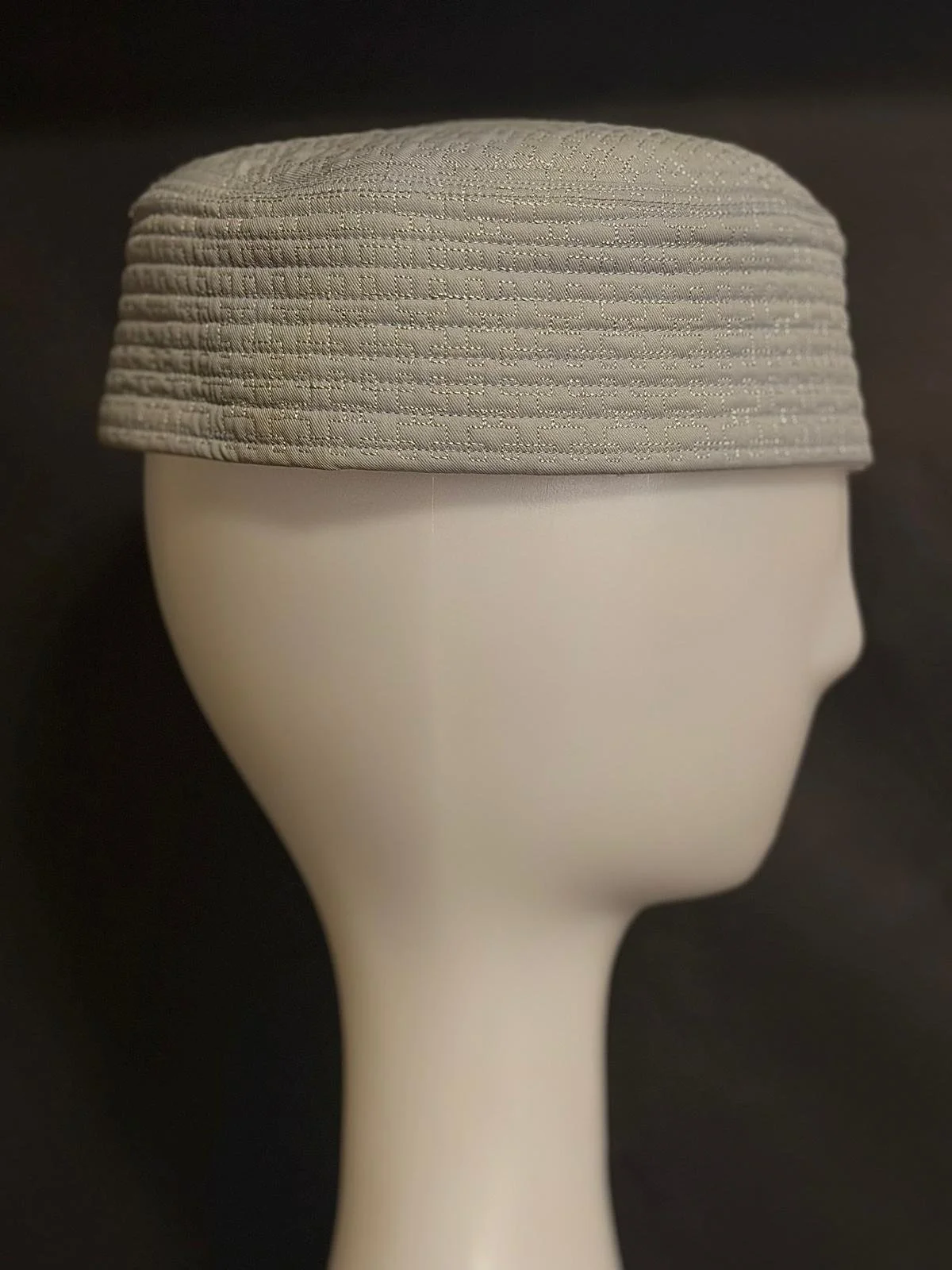 Reversible Grey & White Kufi