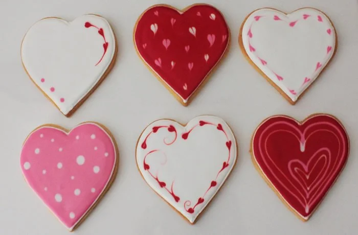 Heart Cookies - Be my Valentine, or Bridal Favours these cookies are perfect! Ask us to change colours and design your cookies today!