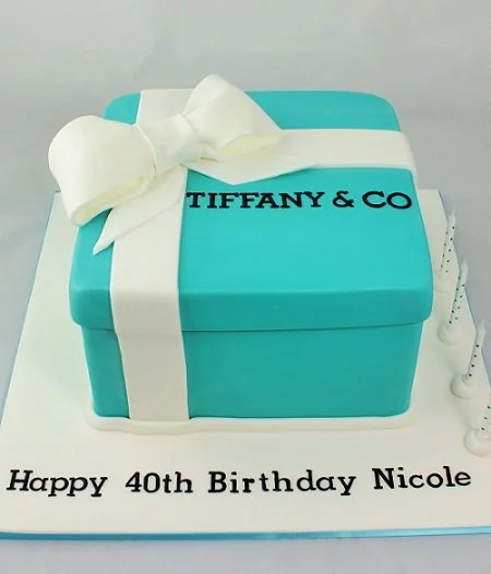 The Little Blue Box Cake - Every ladies 'must have' special occasion cake.