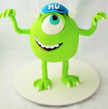 3D Monster Cake - How cool is this cake? This 3D structure is fab for any Monsters Inc fan.