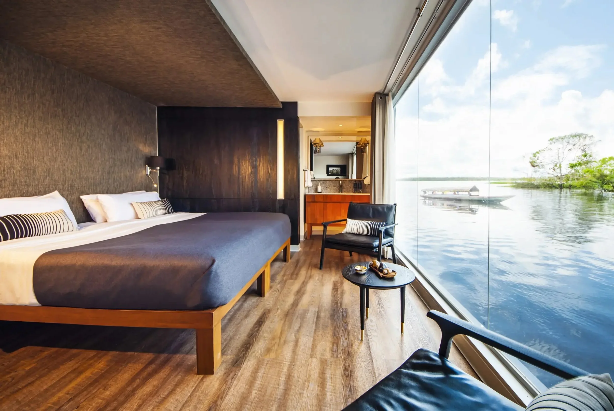 design-suite-with-double-bed_1.webp.jpeg