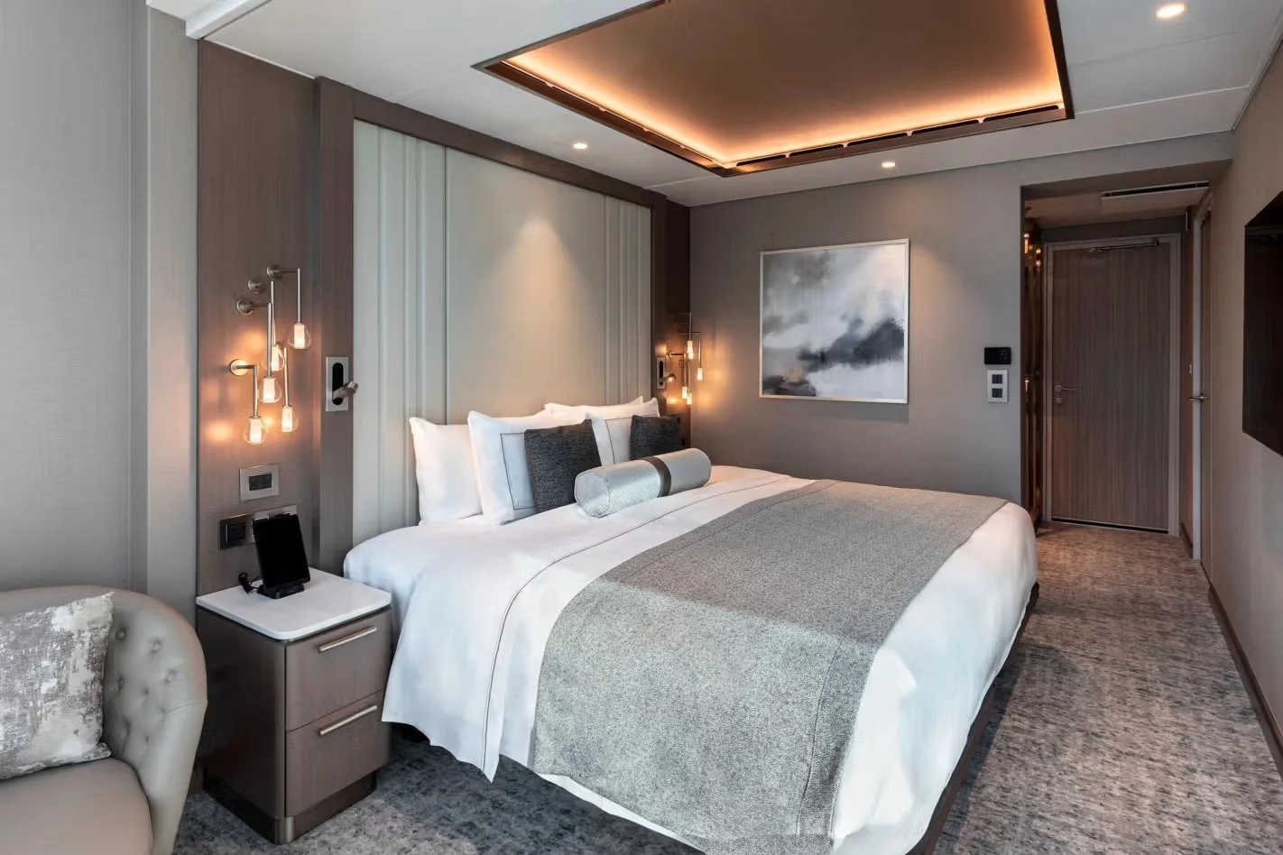 Signature Suite 1.jpeg