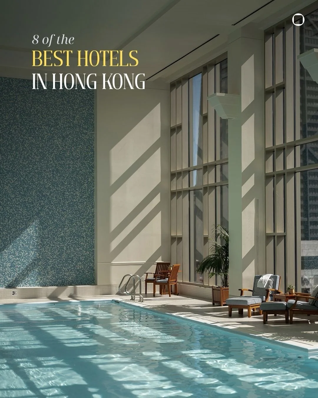 Few cities do the grand hotel quite like Hong Kong. Where the harbour meets the skyline, a handful of addresses have turned hospitality into theatre。From a 1928 grande dame with a fleet of Rolls-Royces to sky-high towers where you check in above the 
