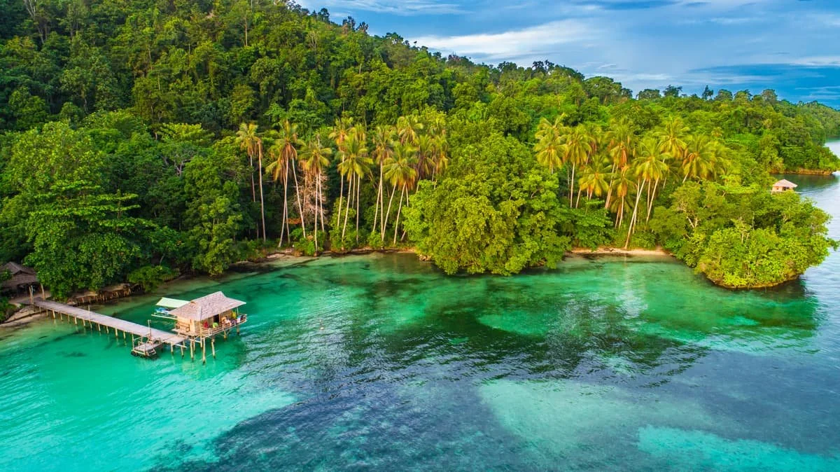 Kabui_Bay_Waigeo_Island_Raja_Ampat_Archipelago_SS.jpg