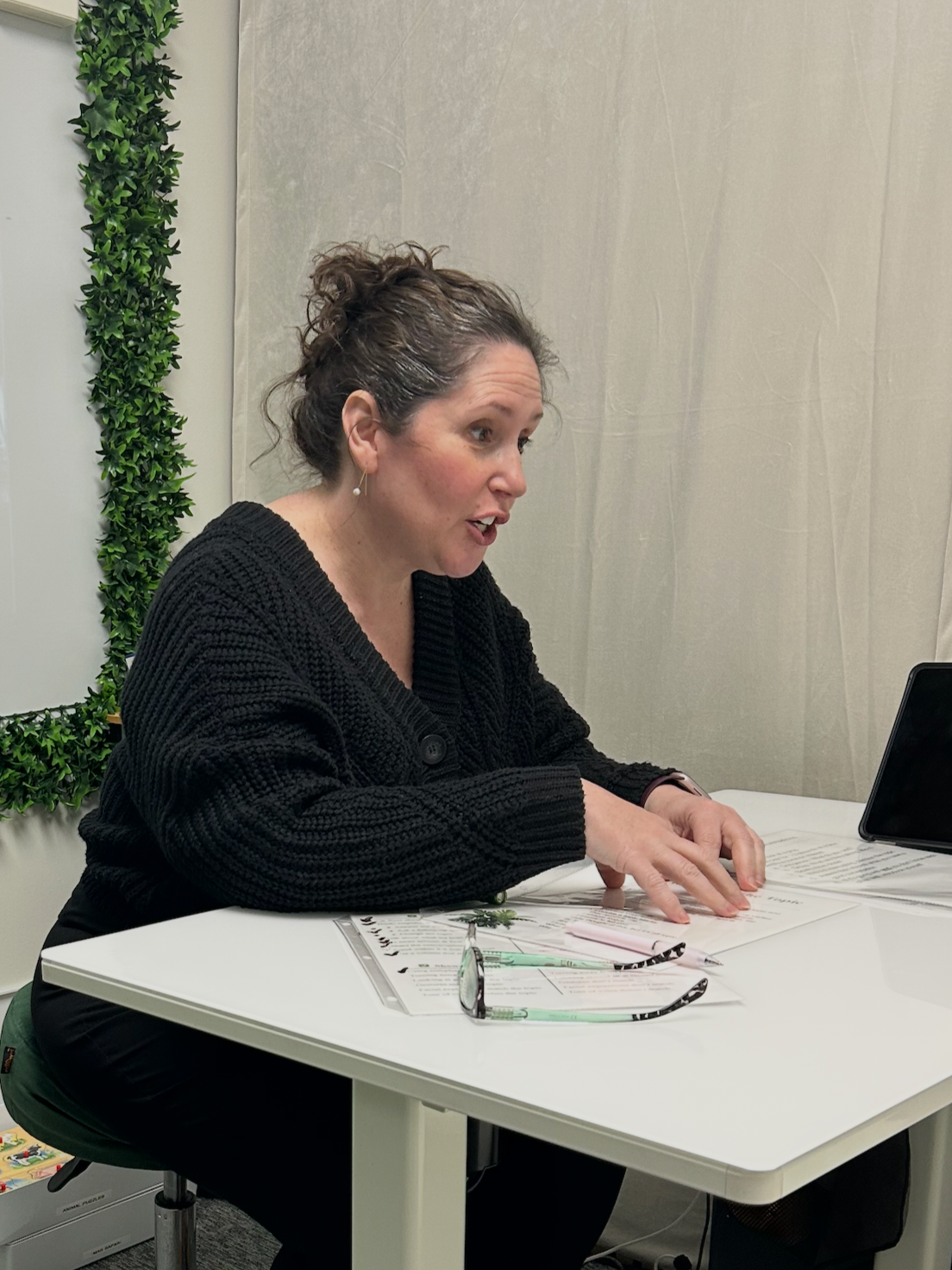 Speech-language pathologist Ellen conducting individual speech therapy session for children in Haddonfield NJ