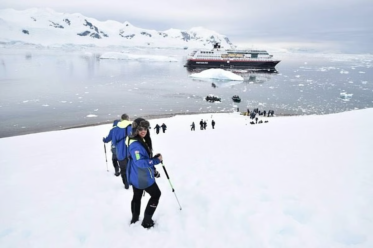 Youngest Filipino traveler makes final landing at MCIA | Daily Tribune