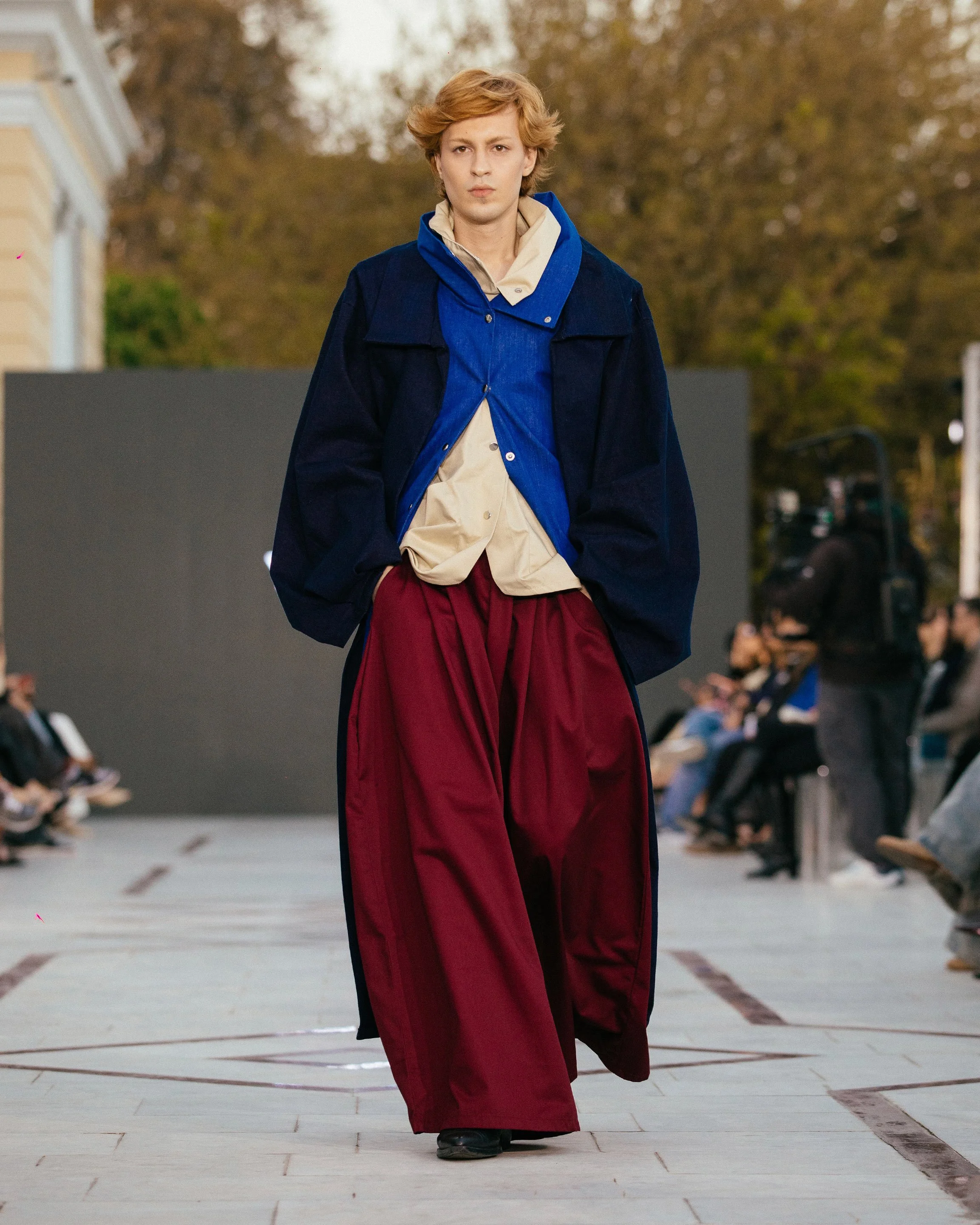 LOOK 21