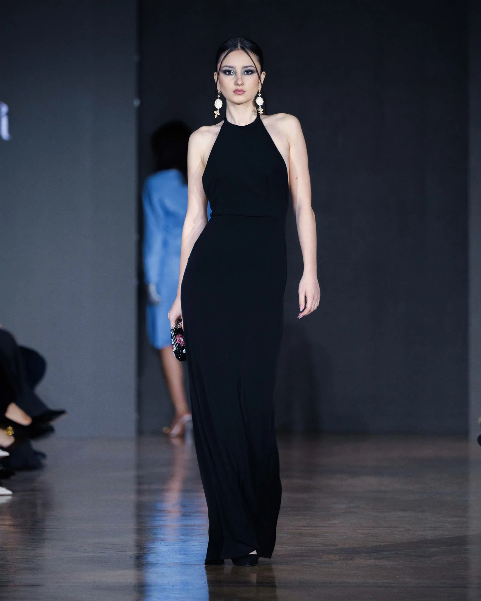 LOOK 22