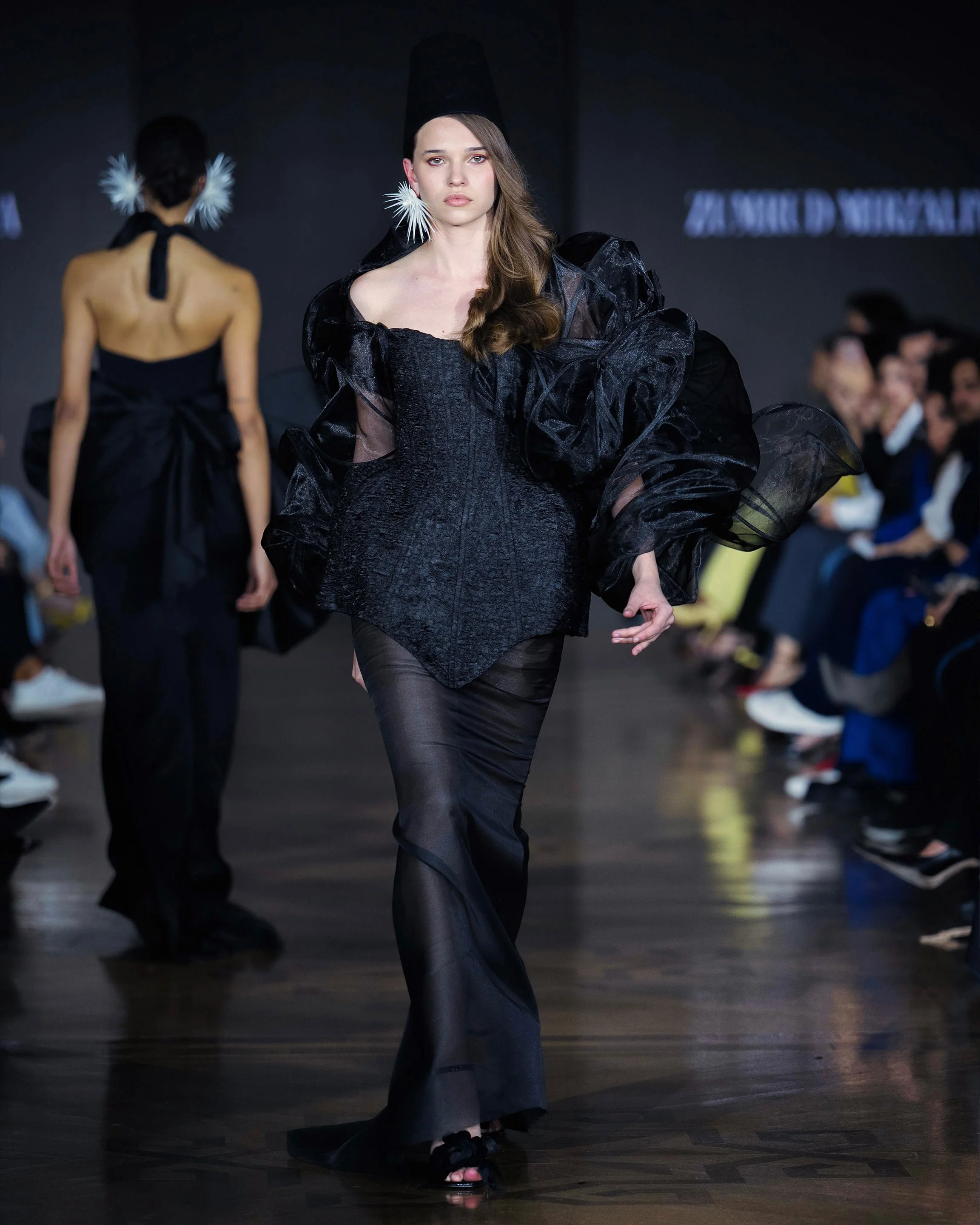 LOOK 22