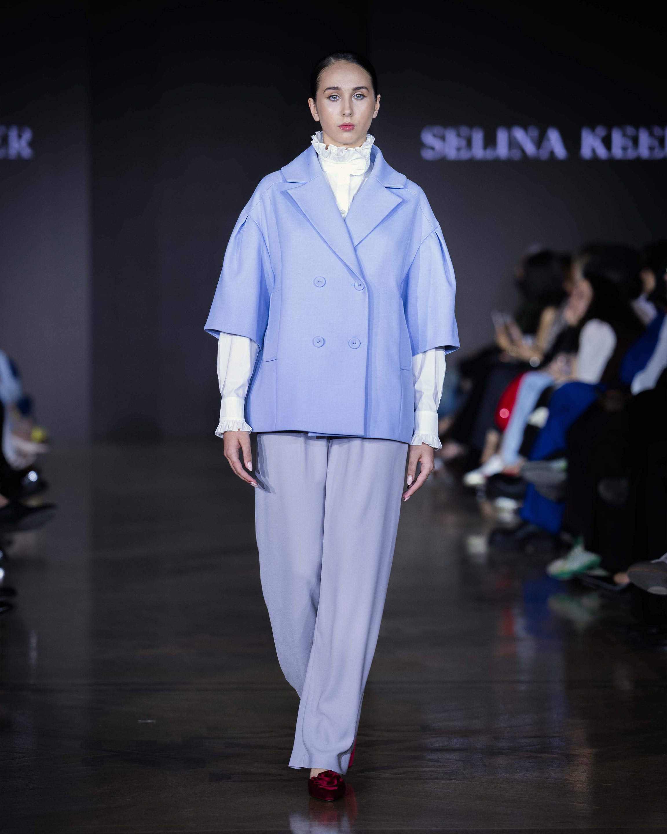 LOOK 5