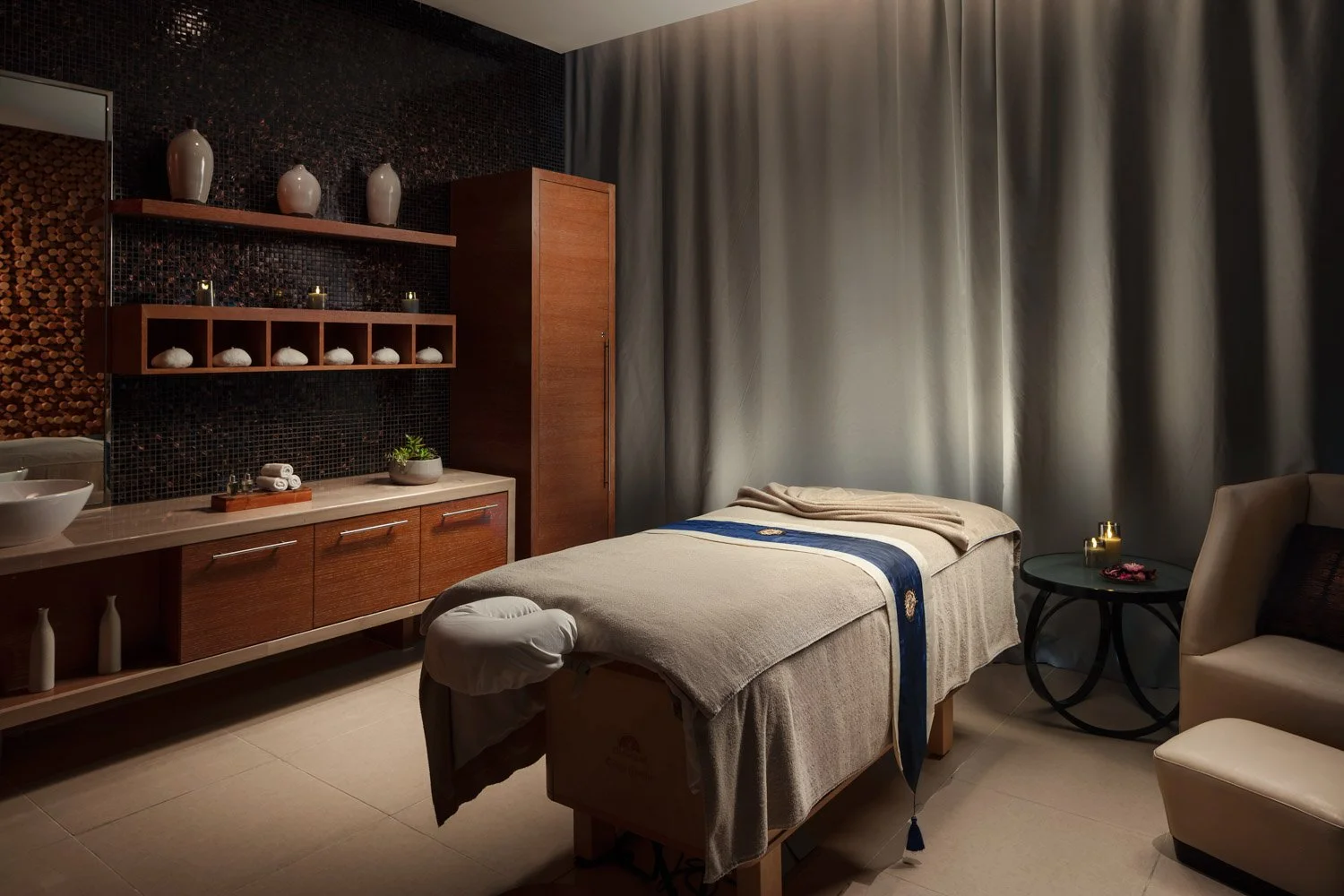 JW_GYDJW_spa_treatment_01.jpg
