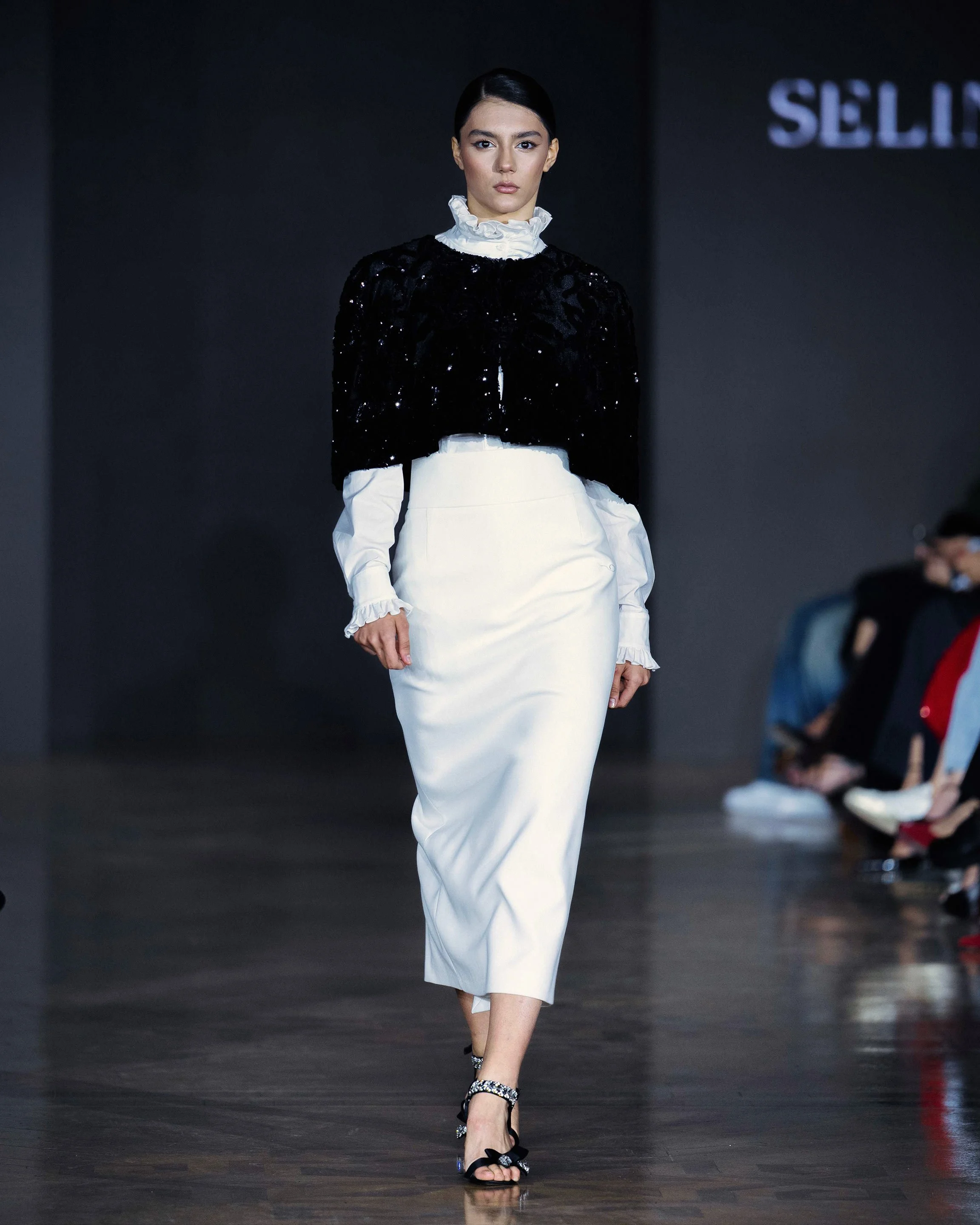 LOOK 22