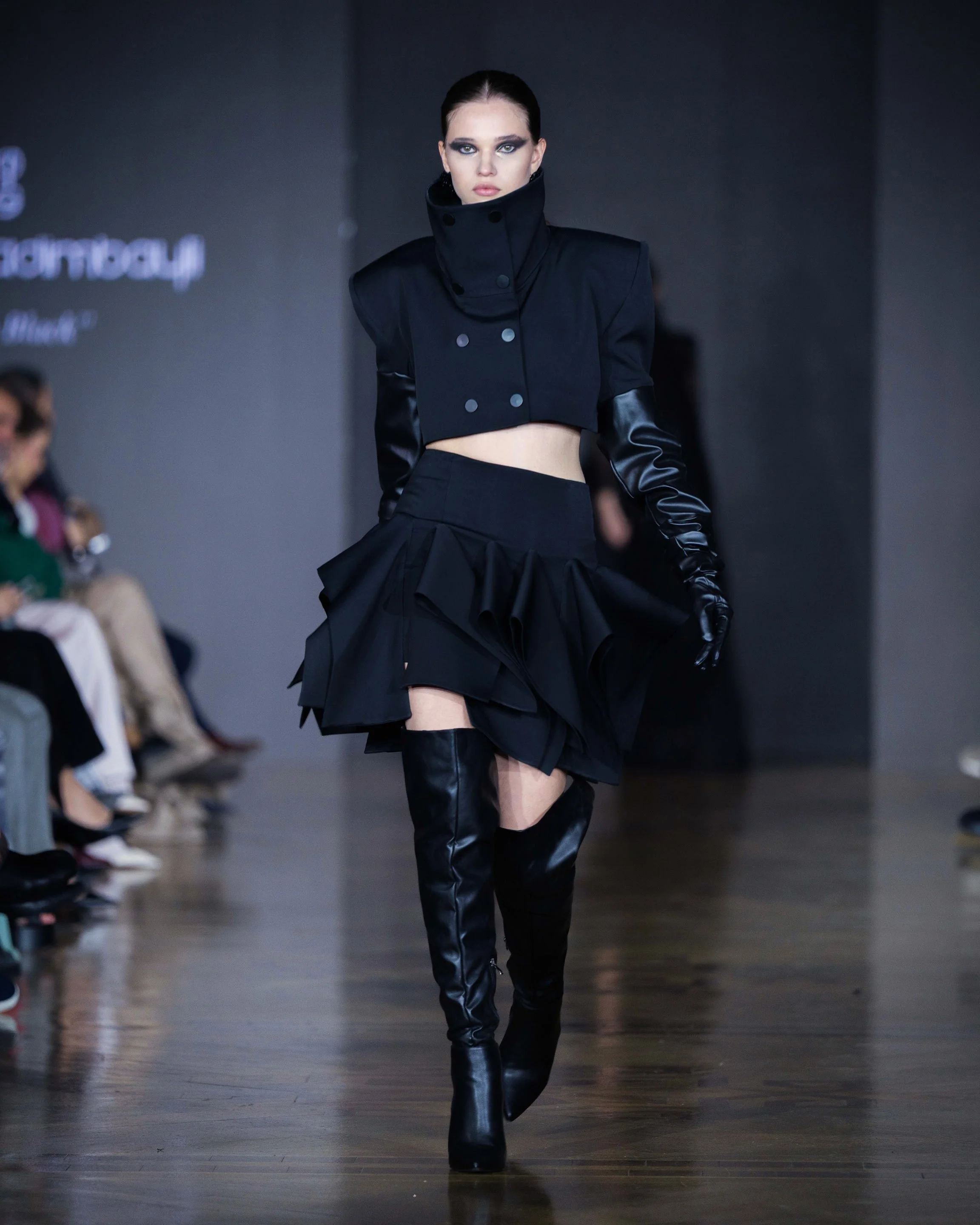 LOOK 26