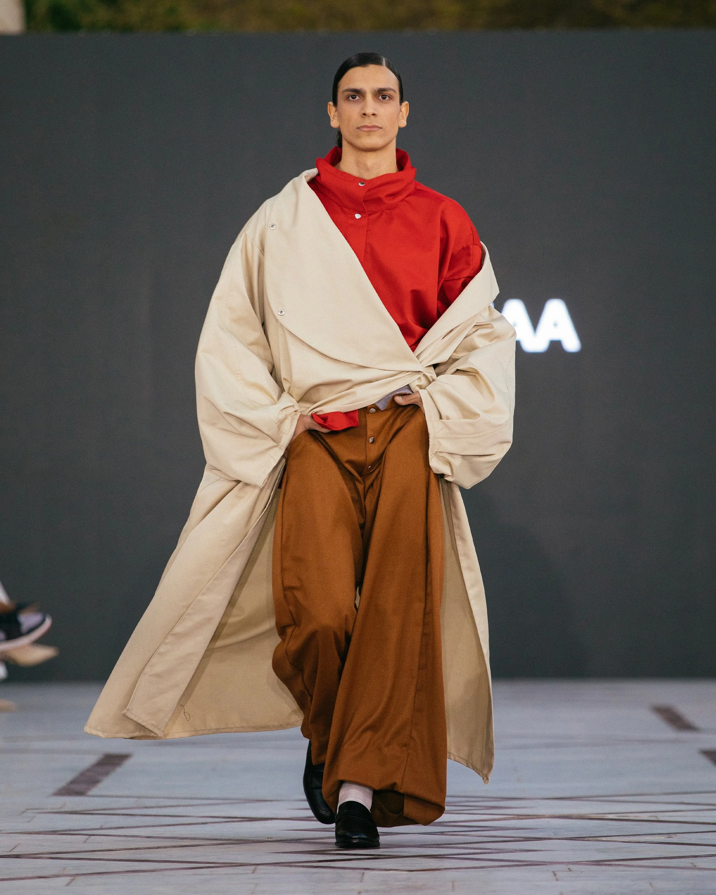 LOOK 26