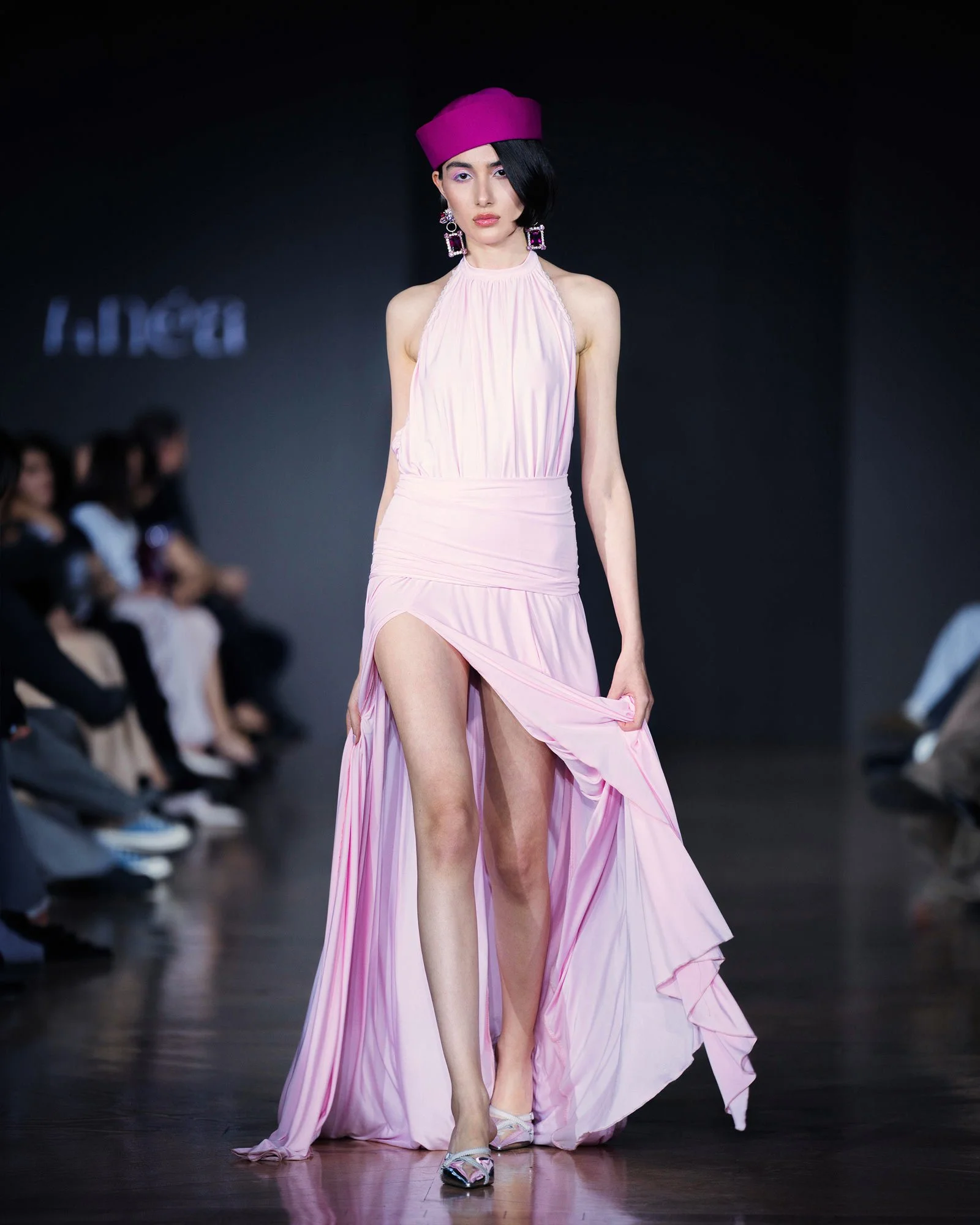 LOOK 6