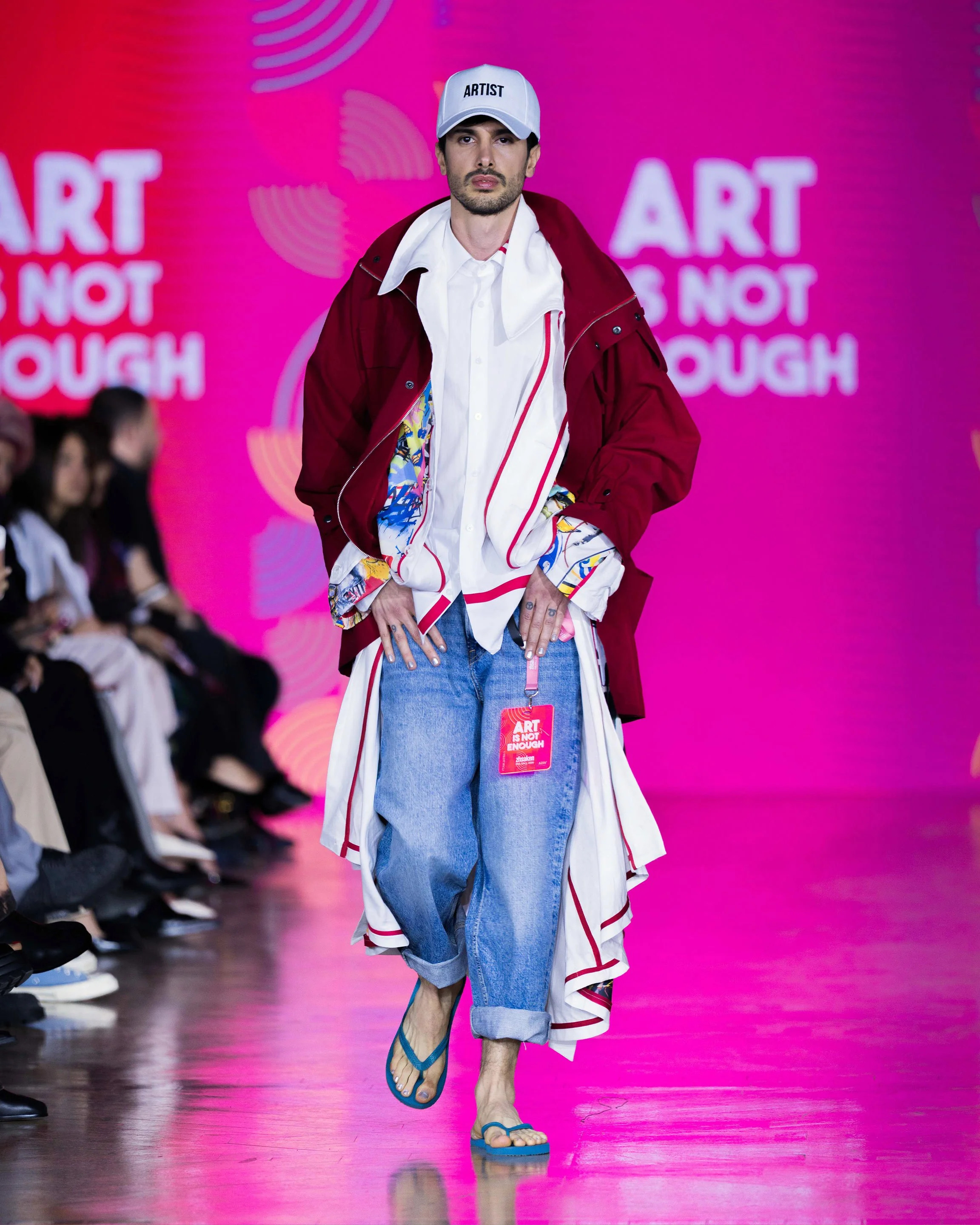 LOOK 18