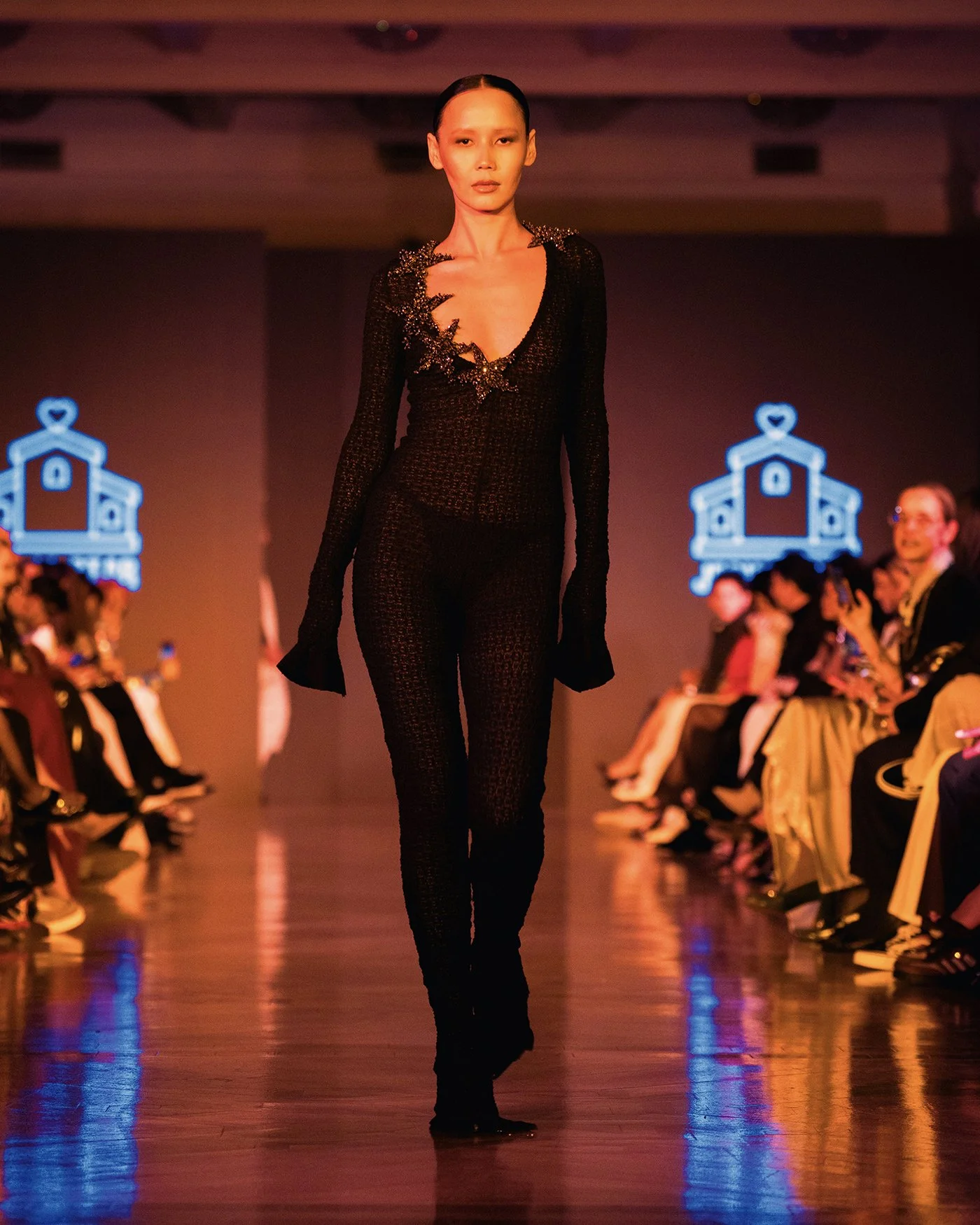 LOOK 4