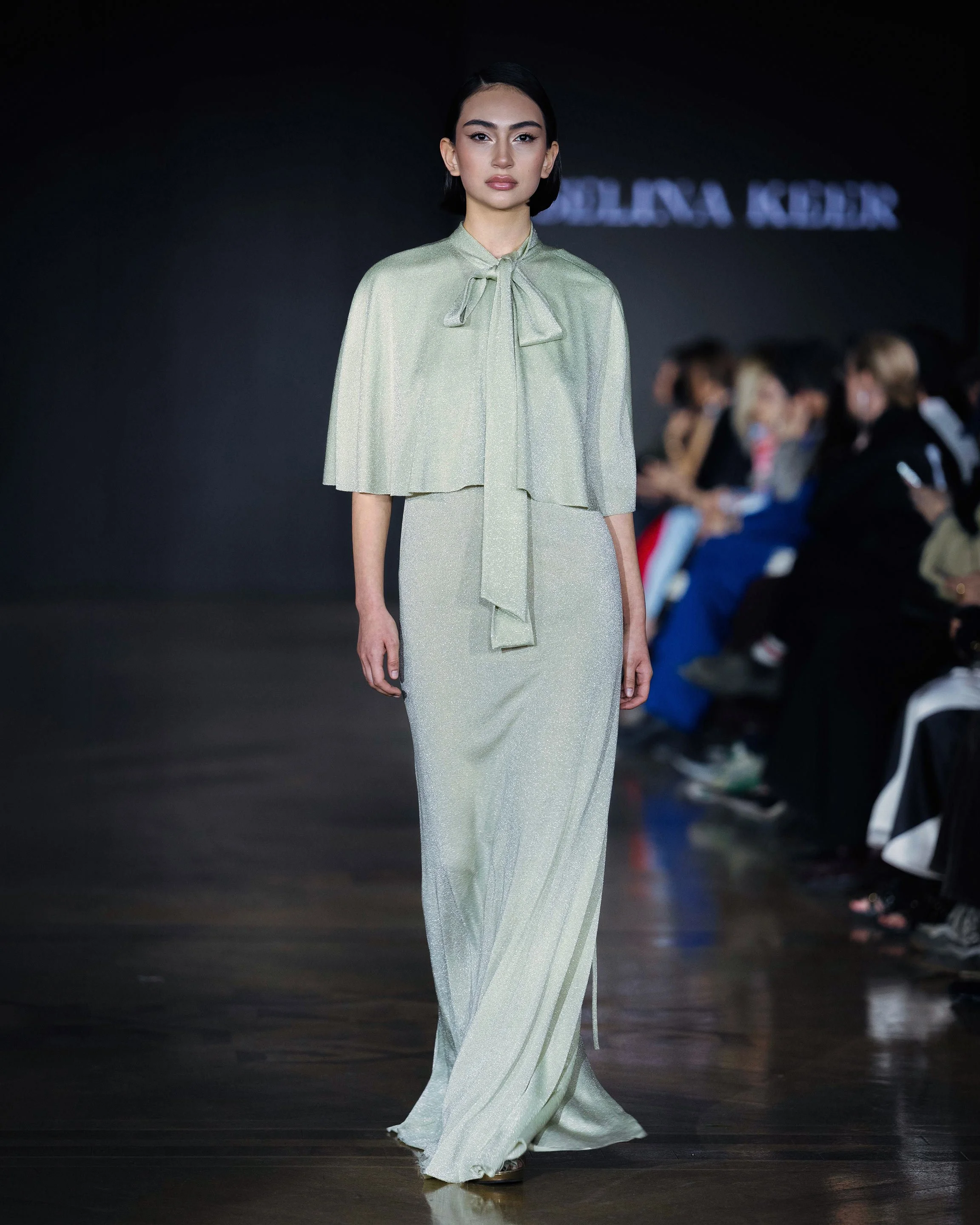 LOOK 16