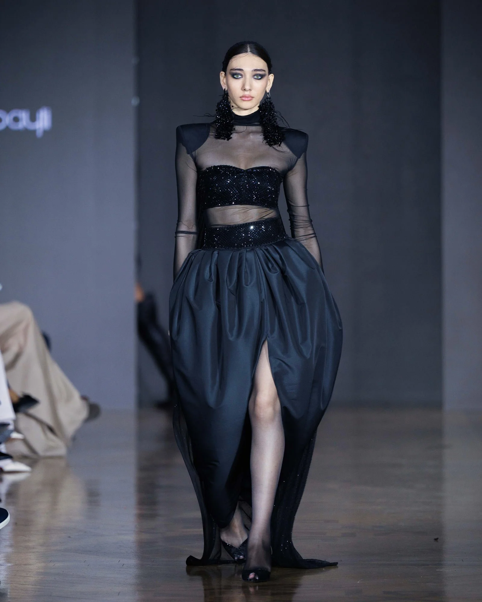 LOOK 23