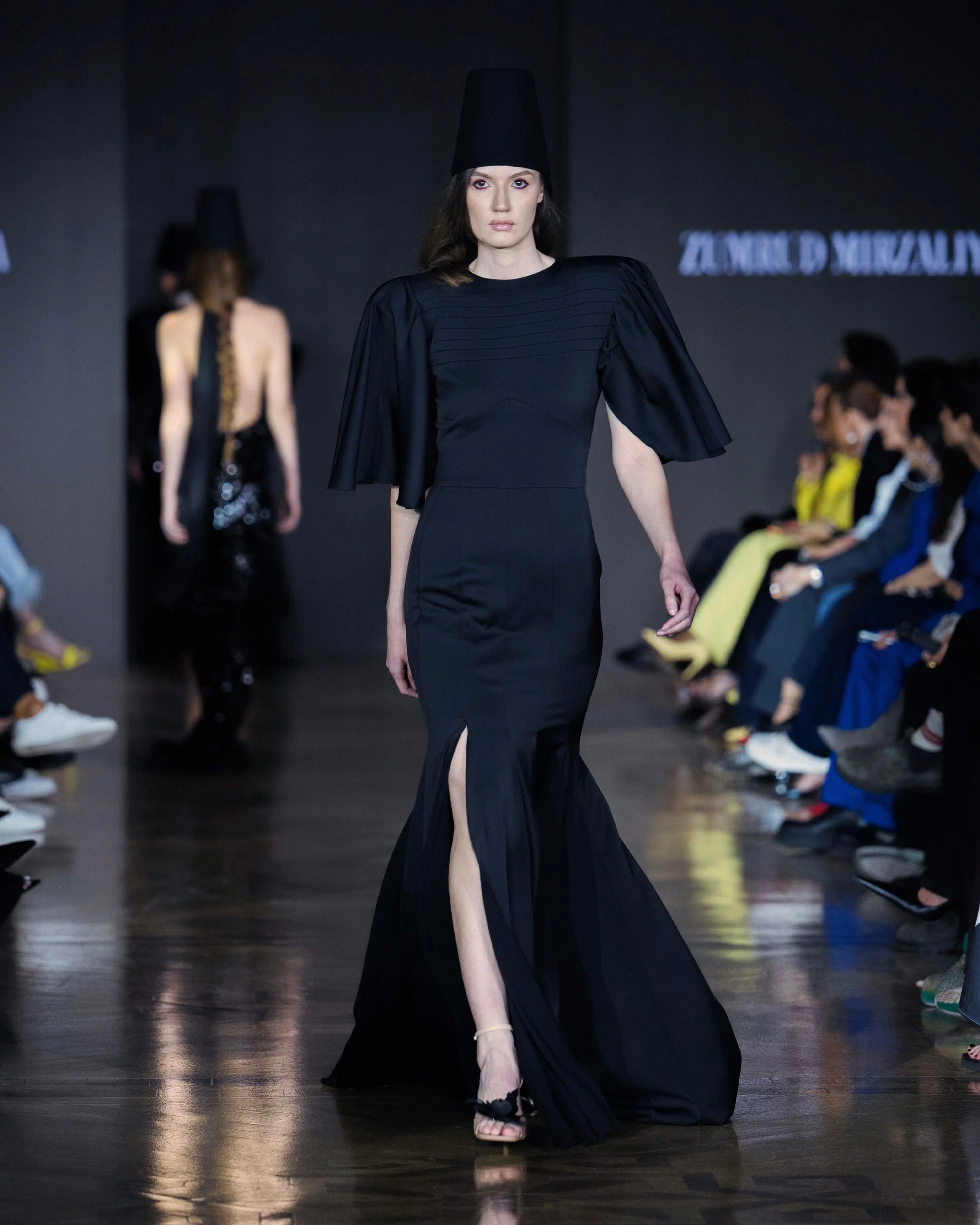 LOOK 13