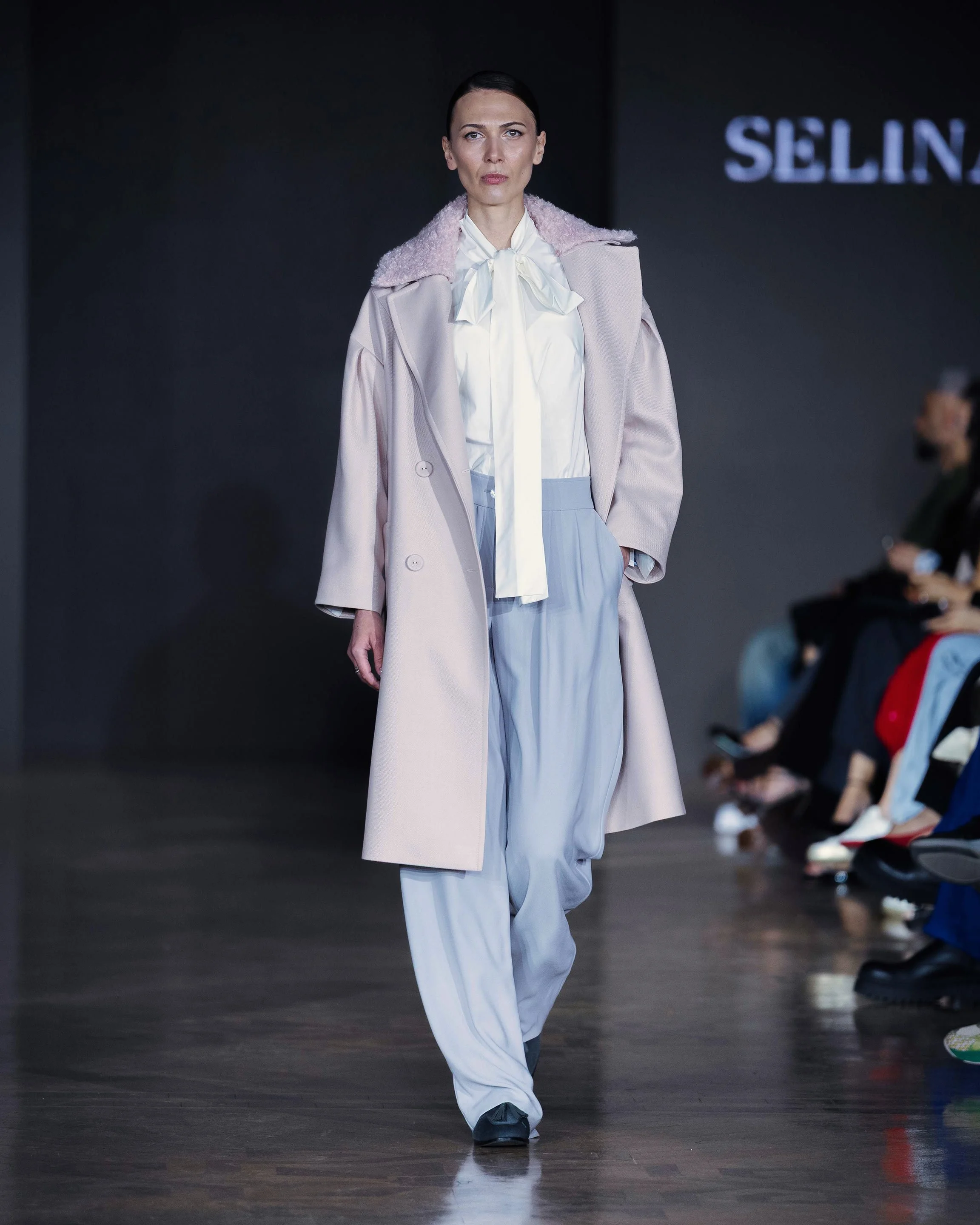 LOOK 7