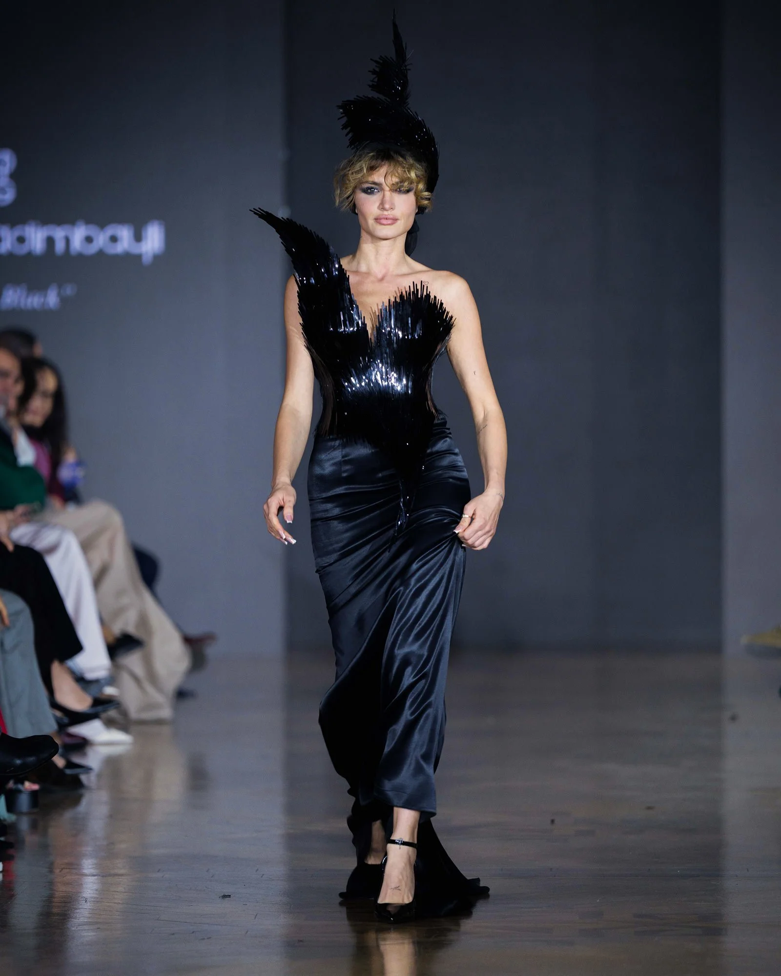 LOOK 17