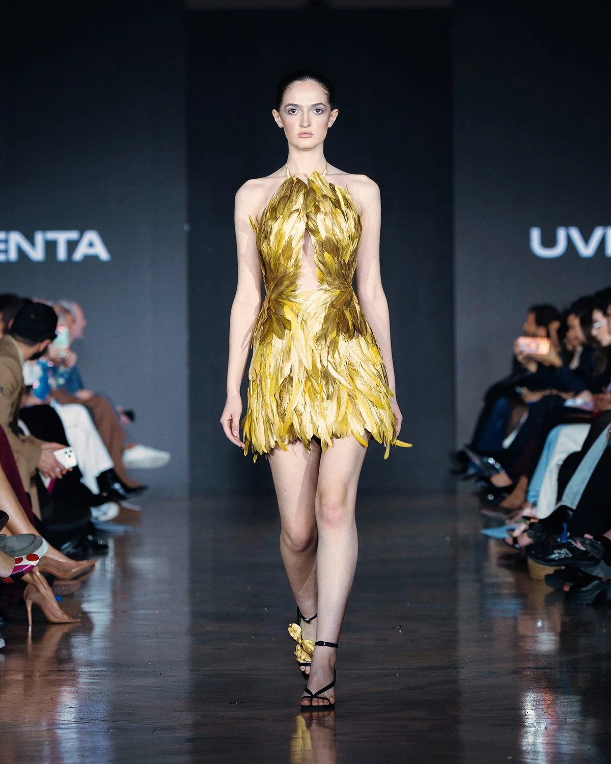 LOOK 11