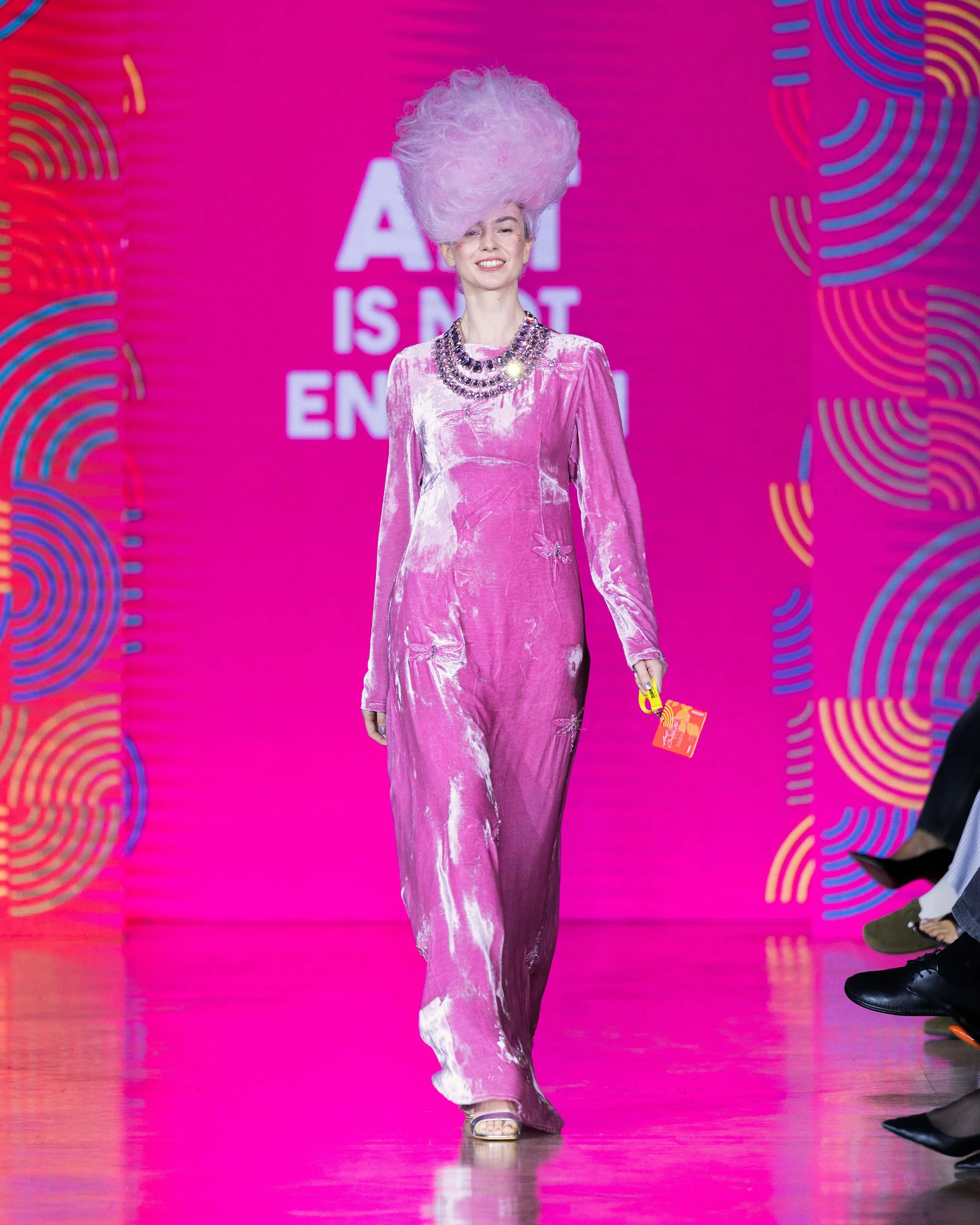 LOOK 23