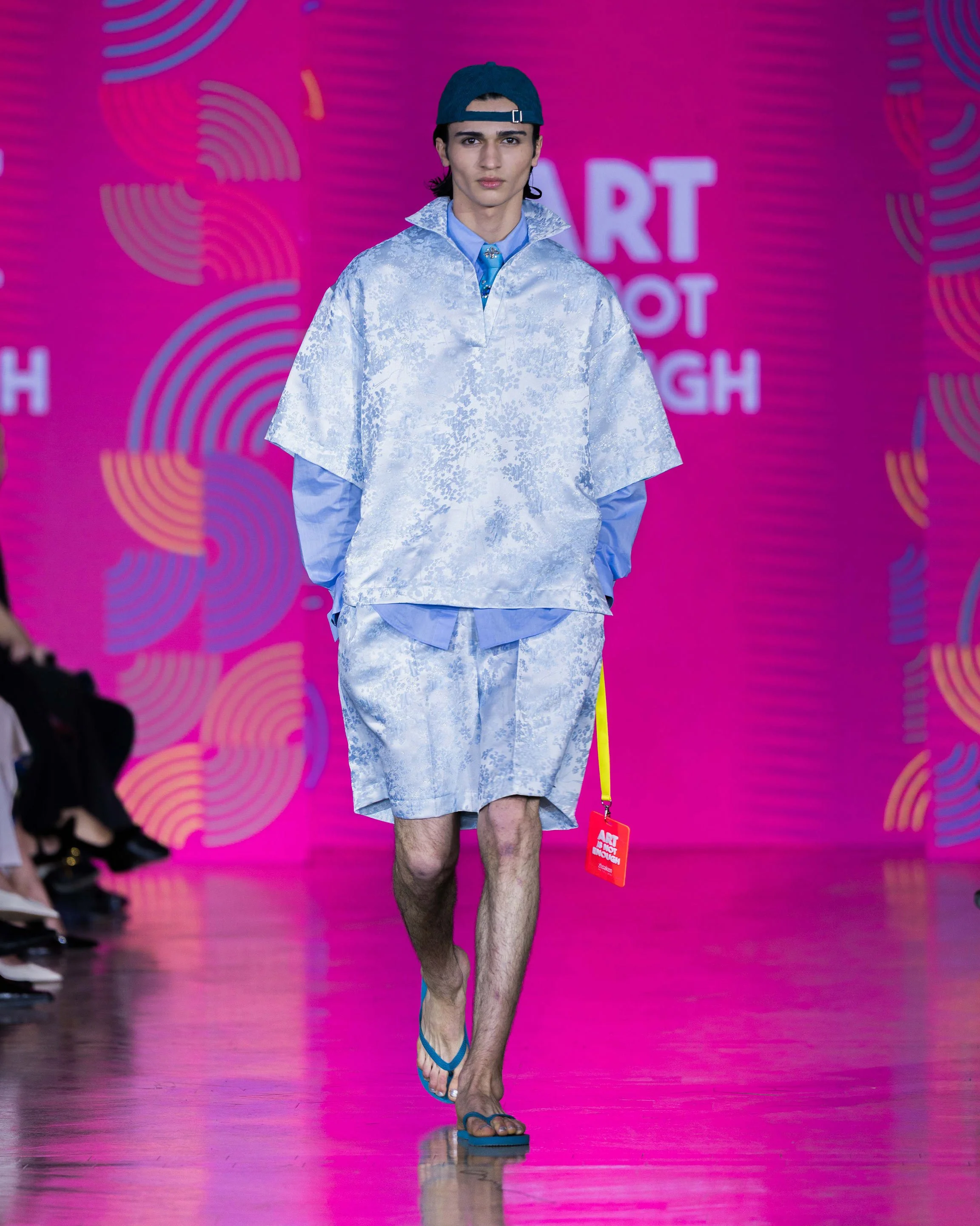 LOOK 13