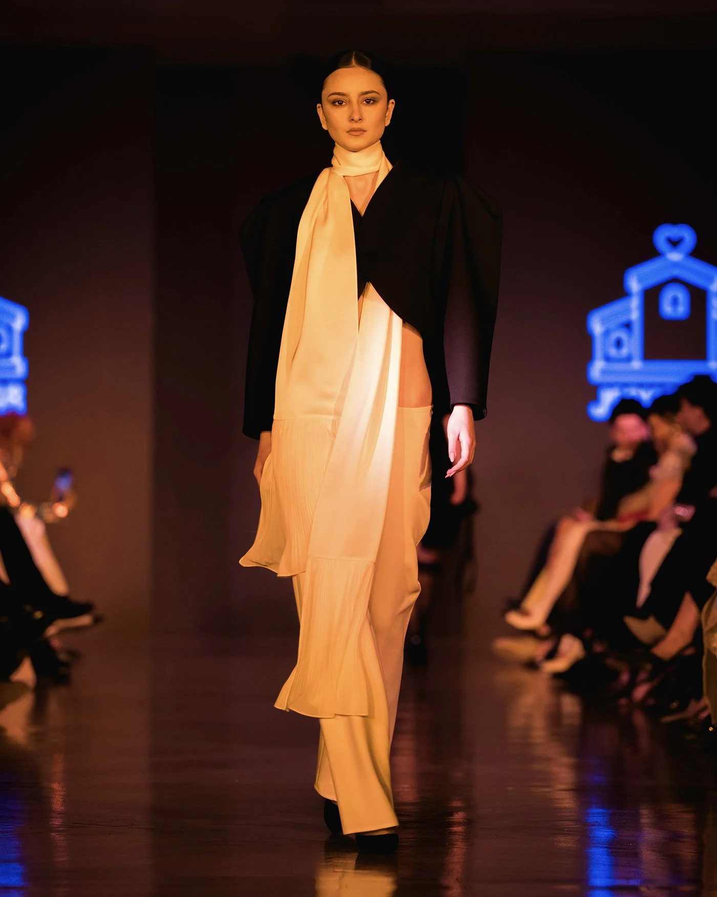 LOOK 5