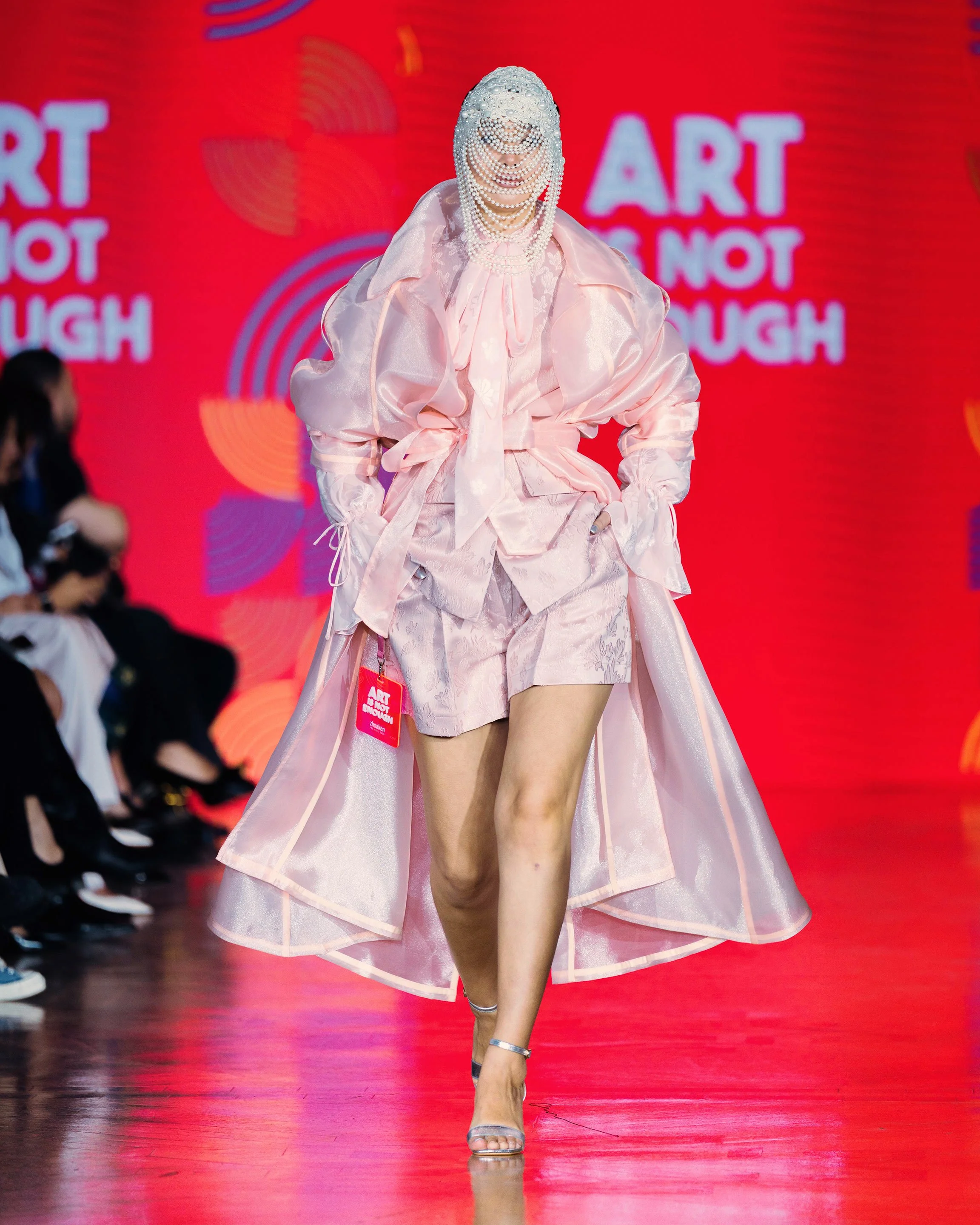 LOOK 6
