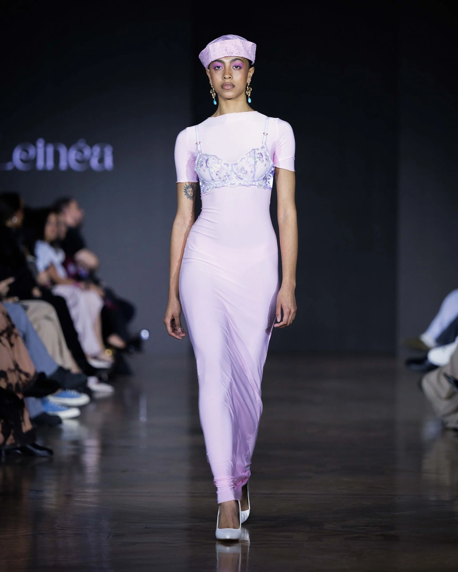 LOOK 11