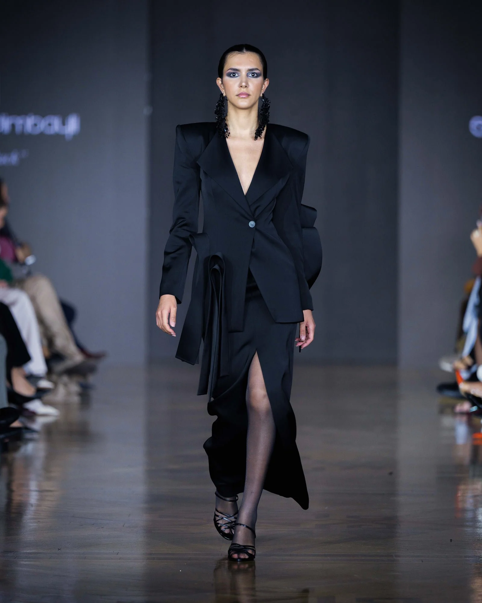 LOOK 25