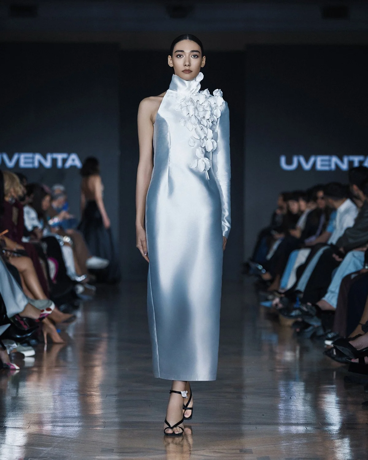 LOOK 5