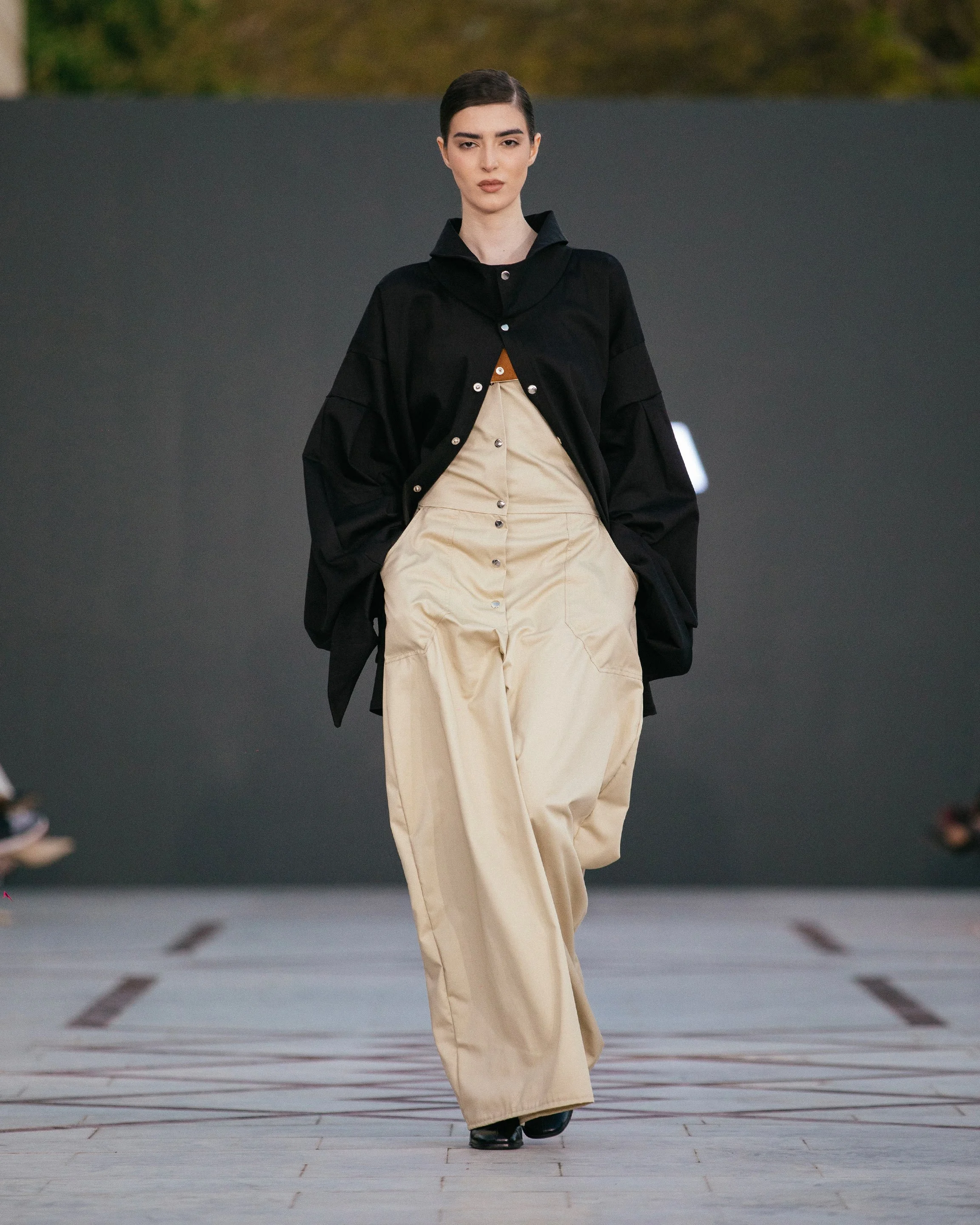LOOK 12
