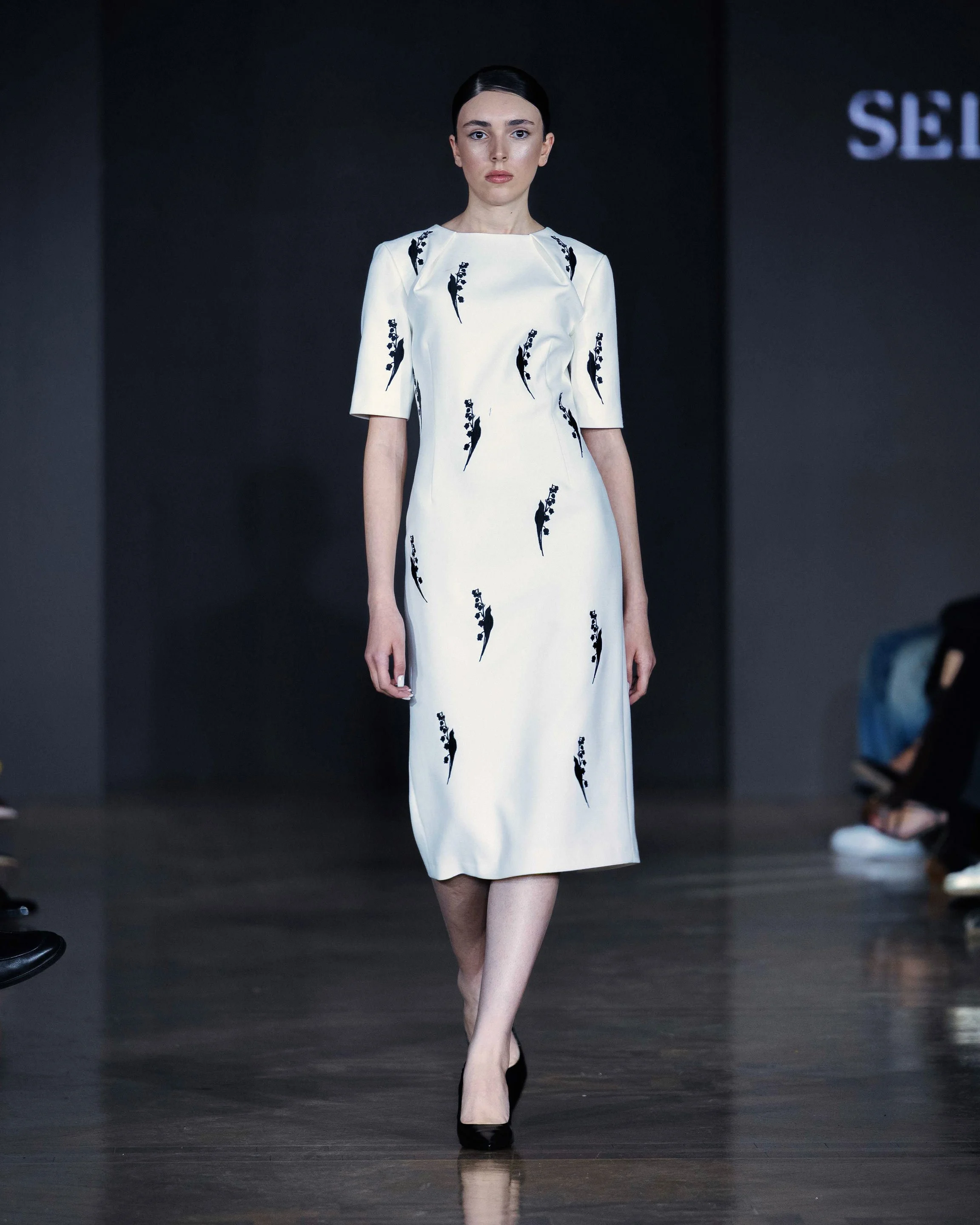 LOOK 23