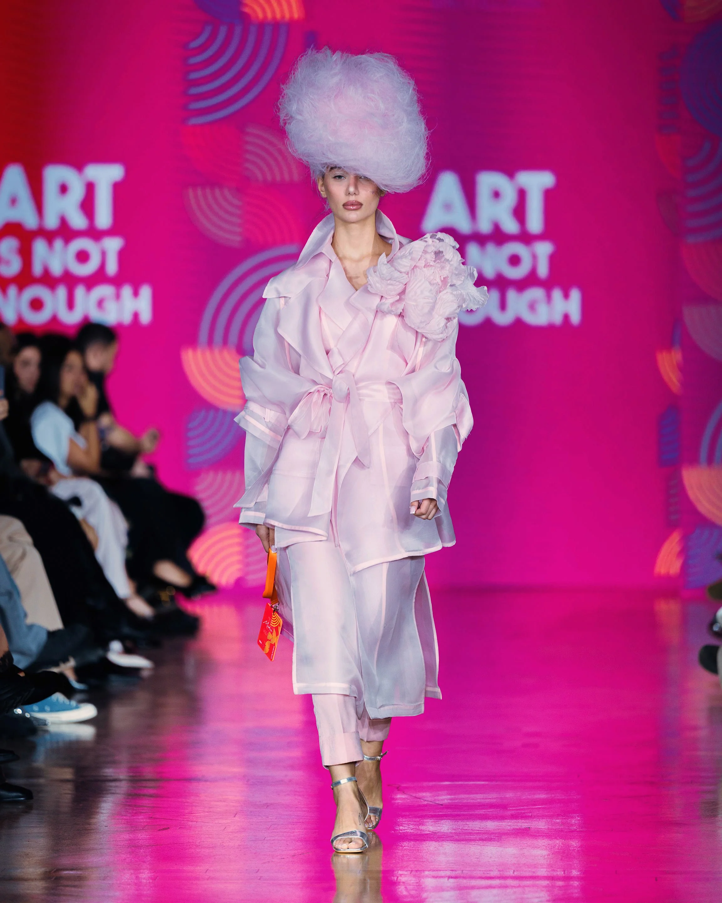 LOOK 4