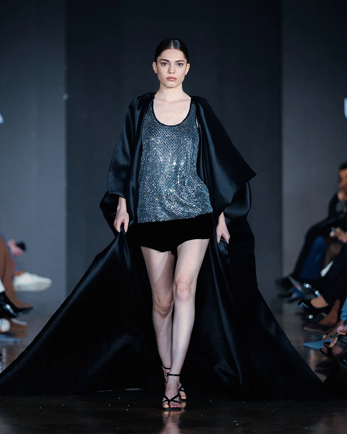 LOOK 12