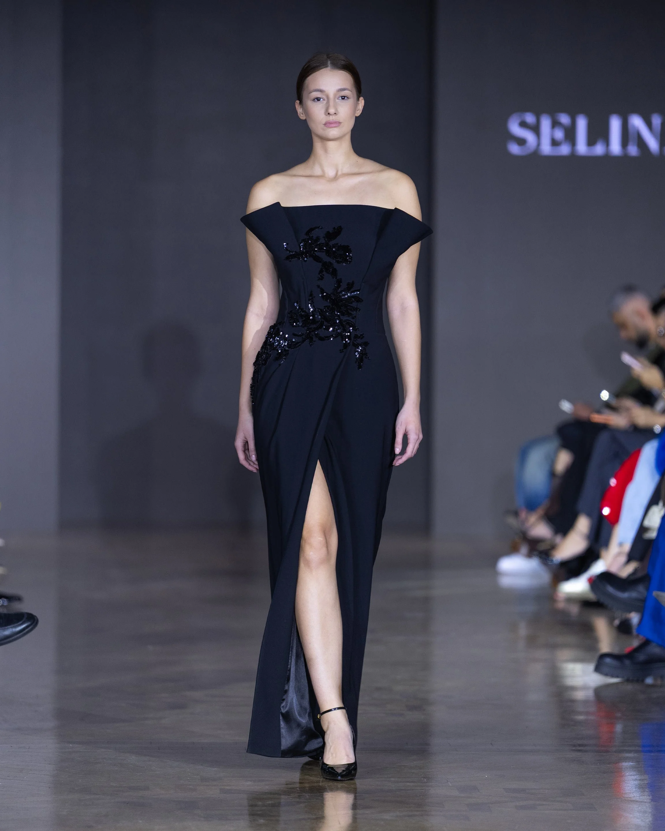 LOOK 28