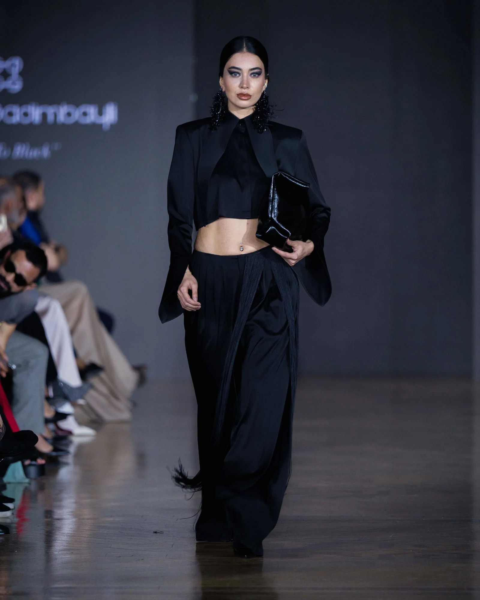 LOOK 2
