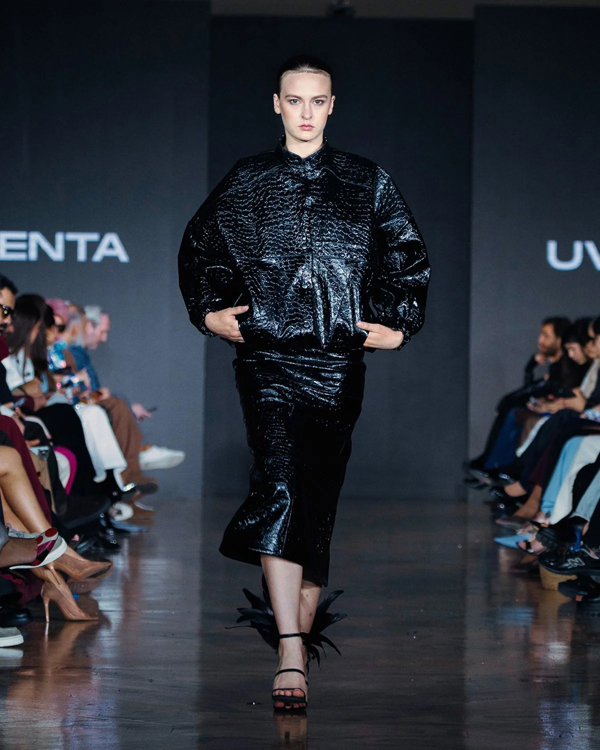 LOOK 7