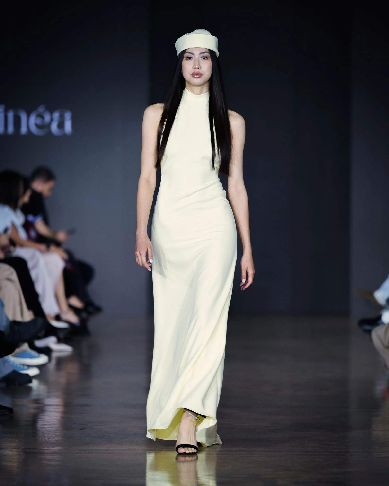 LOOK 8