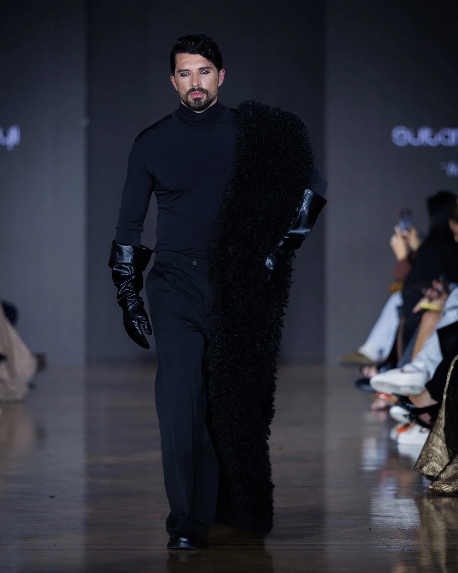 LOOK 14