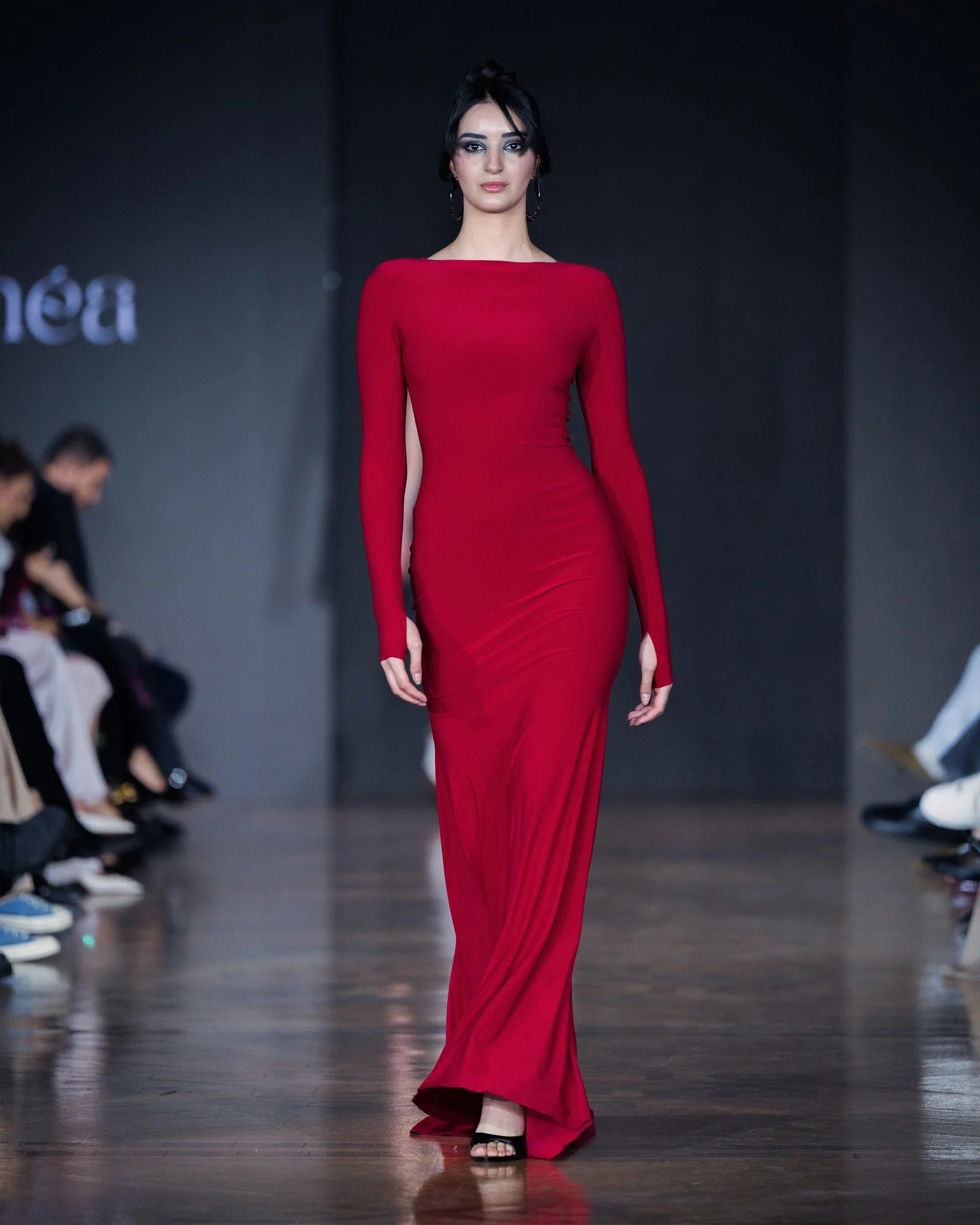 LOOK 17