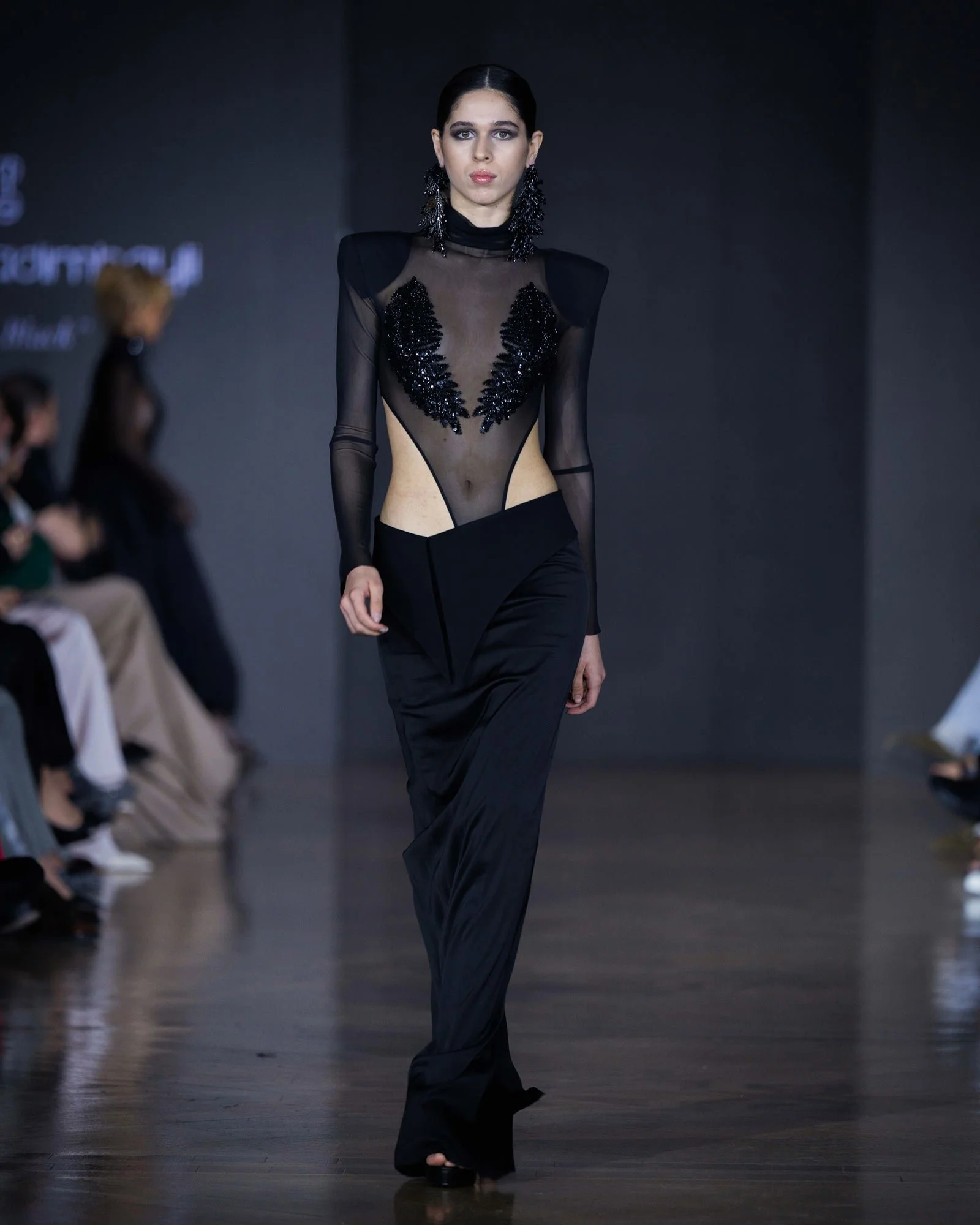 LOOK 4