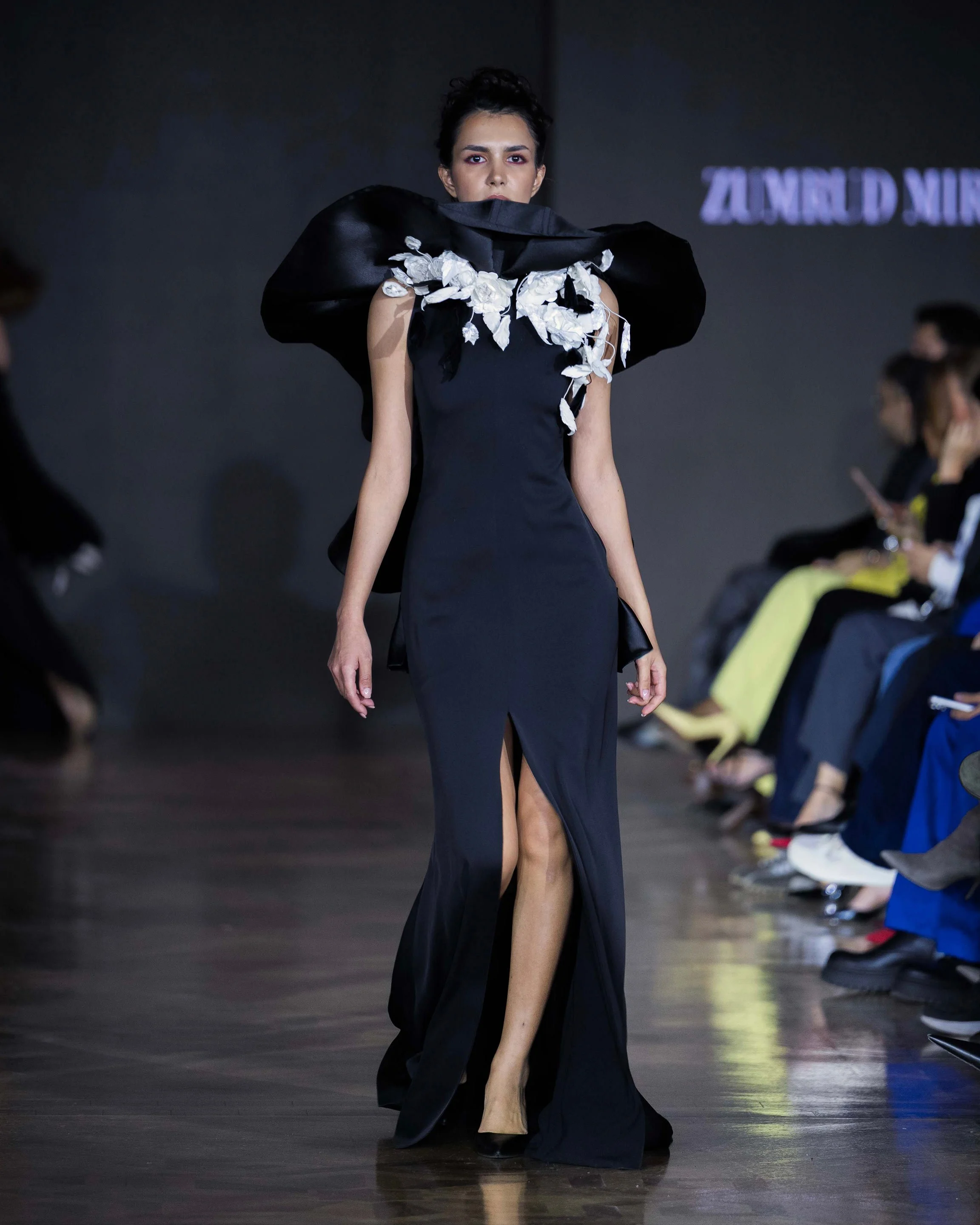 LOOK 10