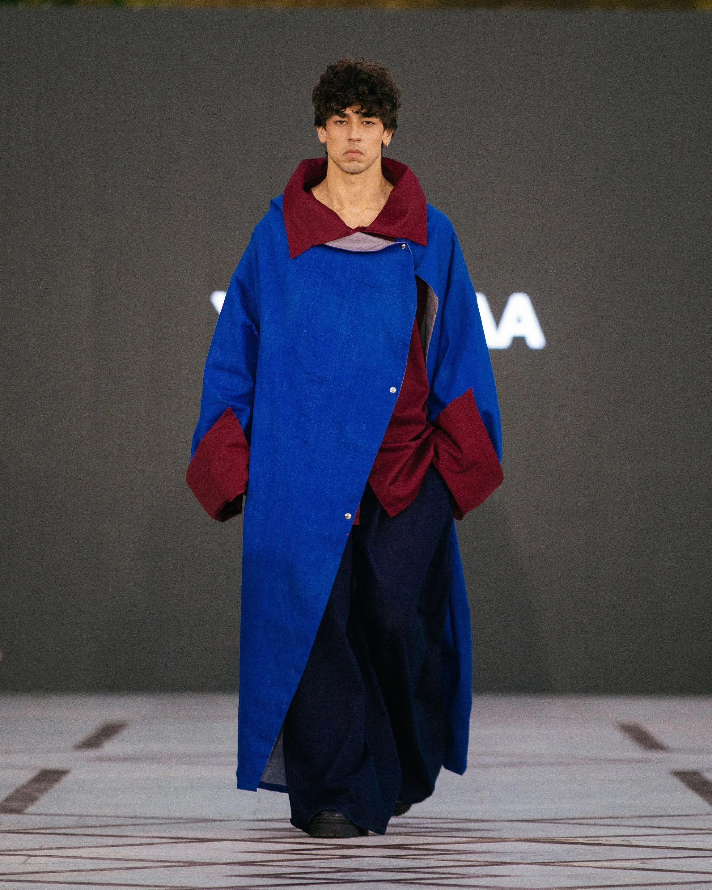 LOOK 13